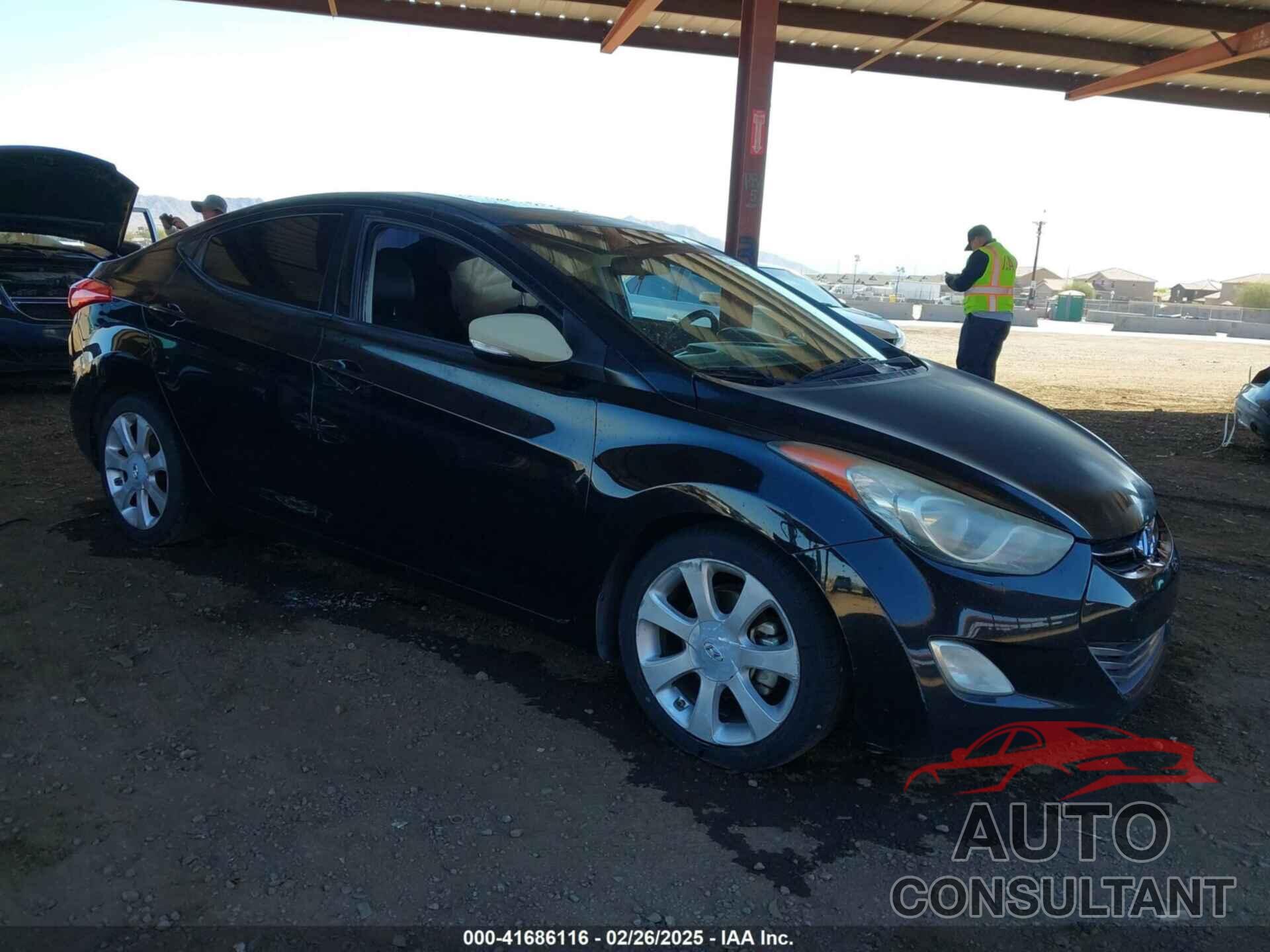 HYUNDAI ELANTRA 2013 - 5NPDH4AE7DH240554