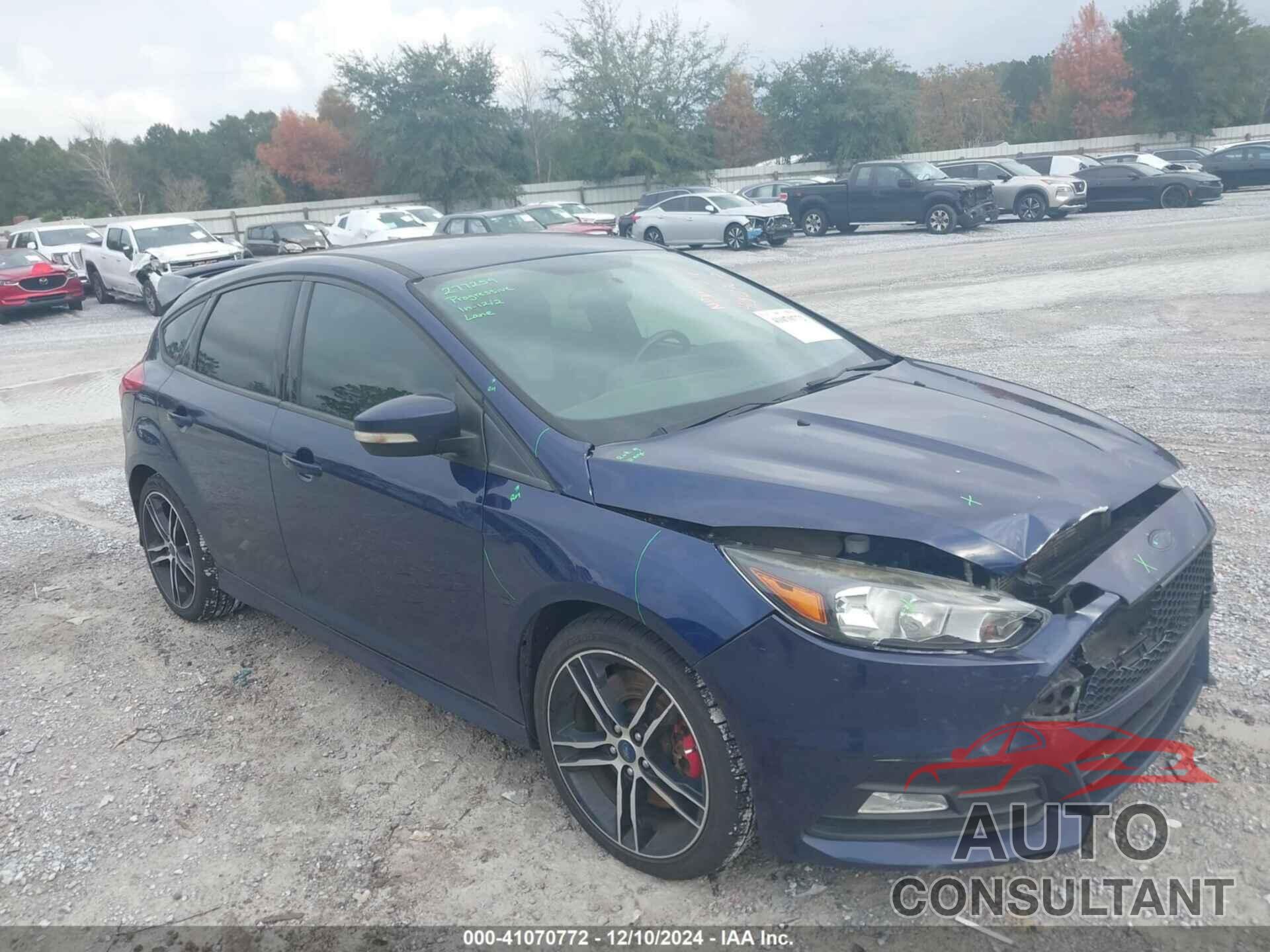 FORD FOCUS ST 2017 - 1FADP3L99HL301827