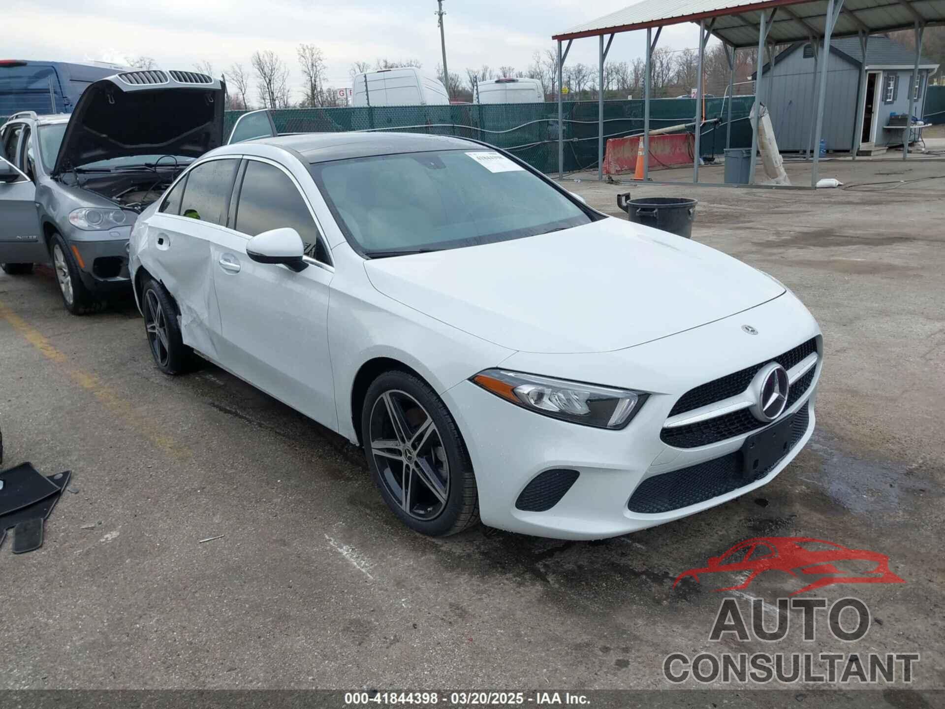 MERCEDES-BENZ A 220 2022 - W1K3G4FB1NJ337471