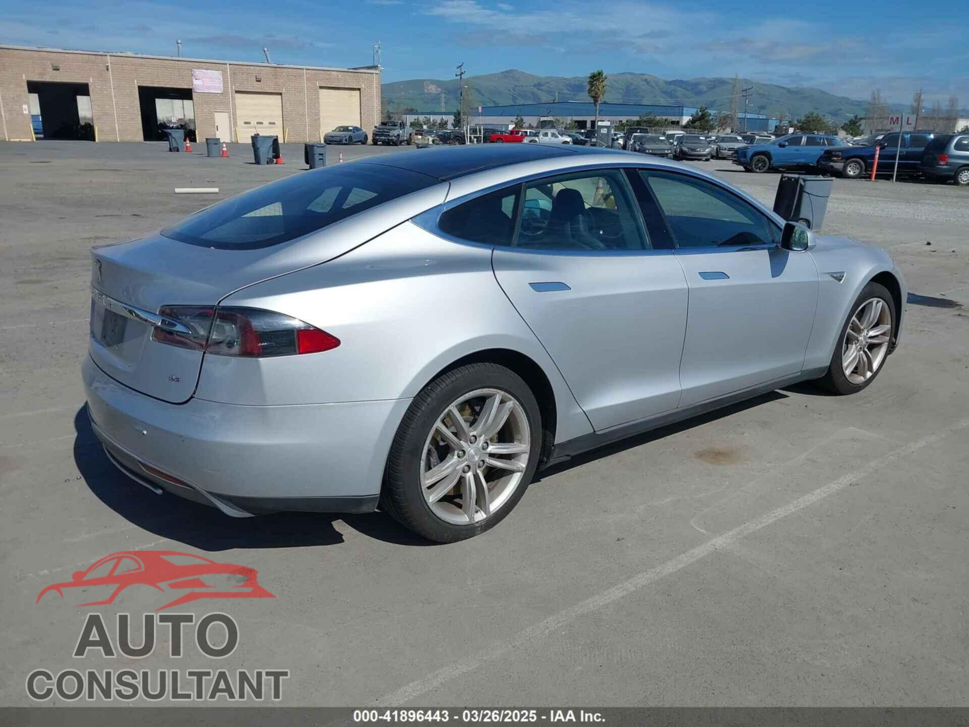 TESLA MODEL S 2014 - 5YJSA1H17EFP43546