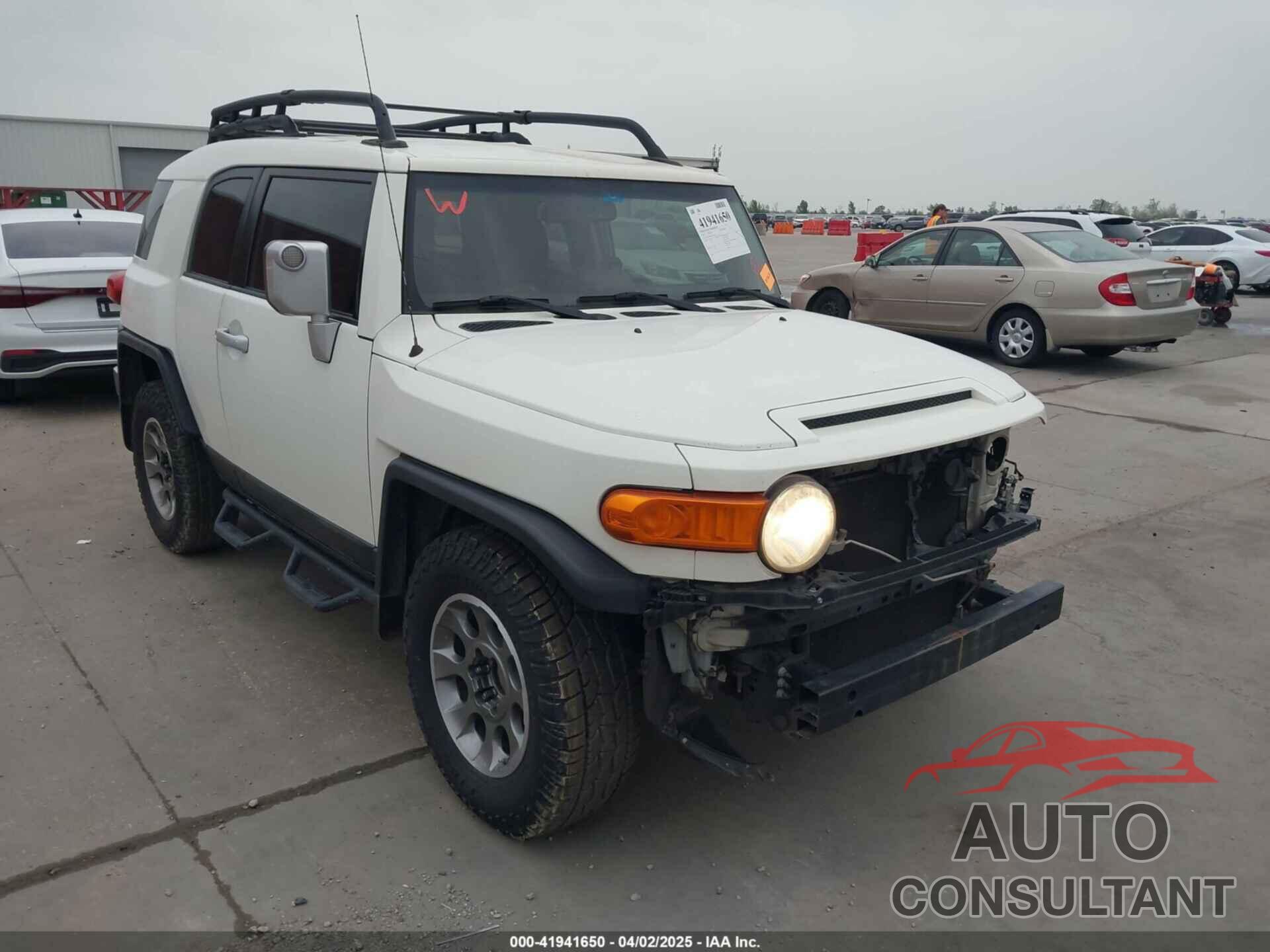 TOYOTA FJ CRUISER 2011 - JTEZU4BF0BK011474