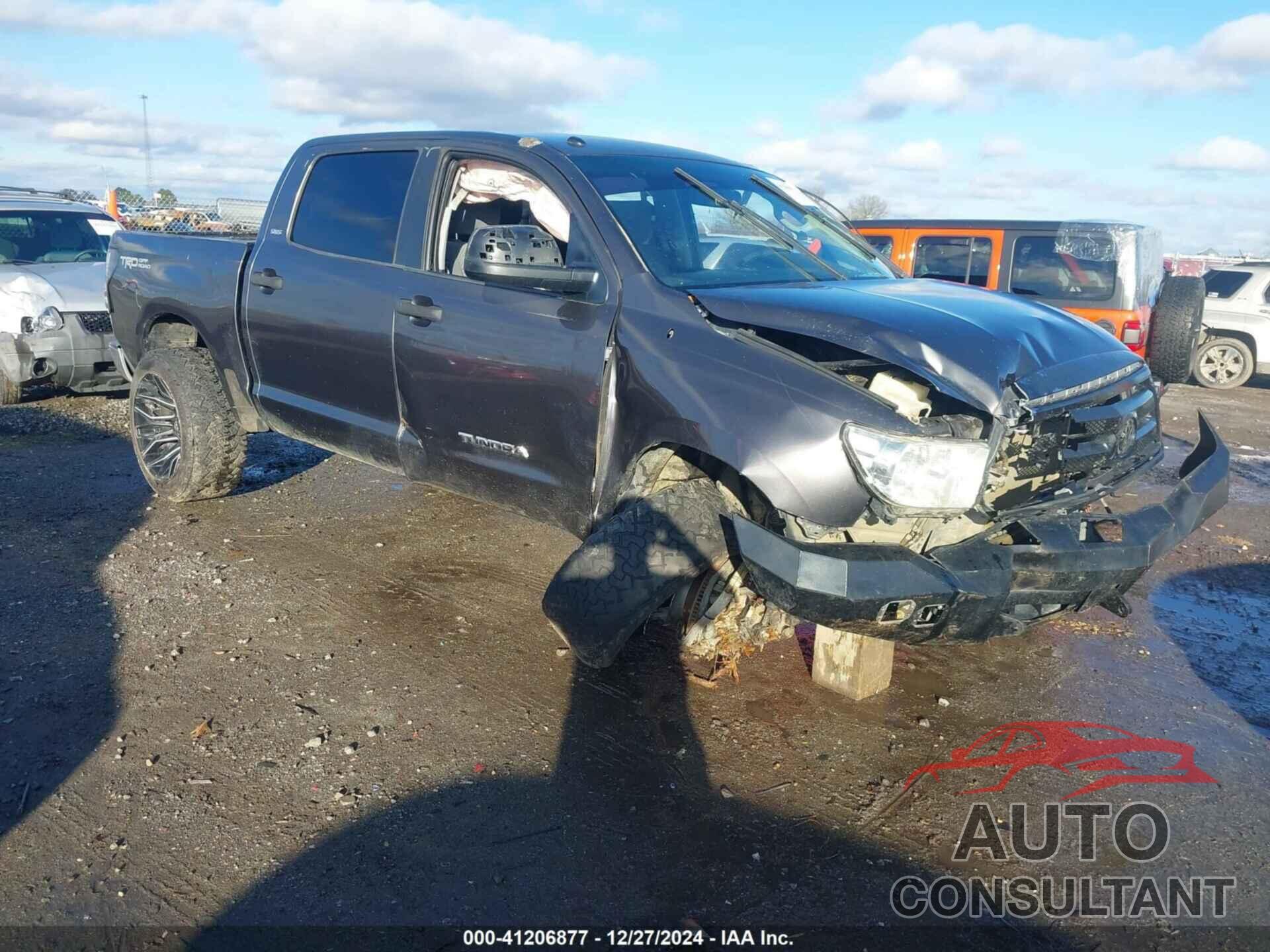 TOYOTA TUNDRA 2011 - 5TFEM5F14BX027543