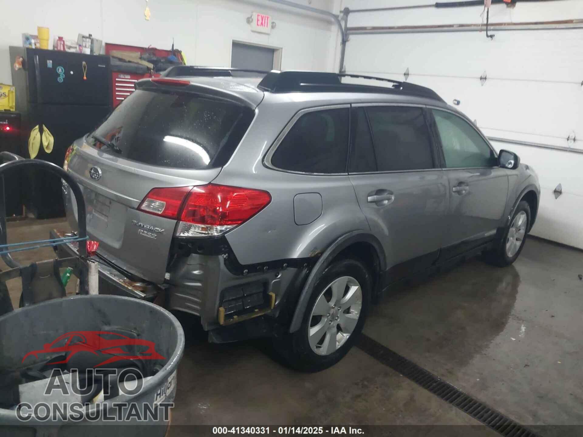 SUBARU OUTBACK 2010 - 4S4BRBGC8A3325775