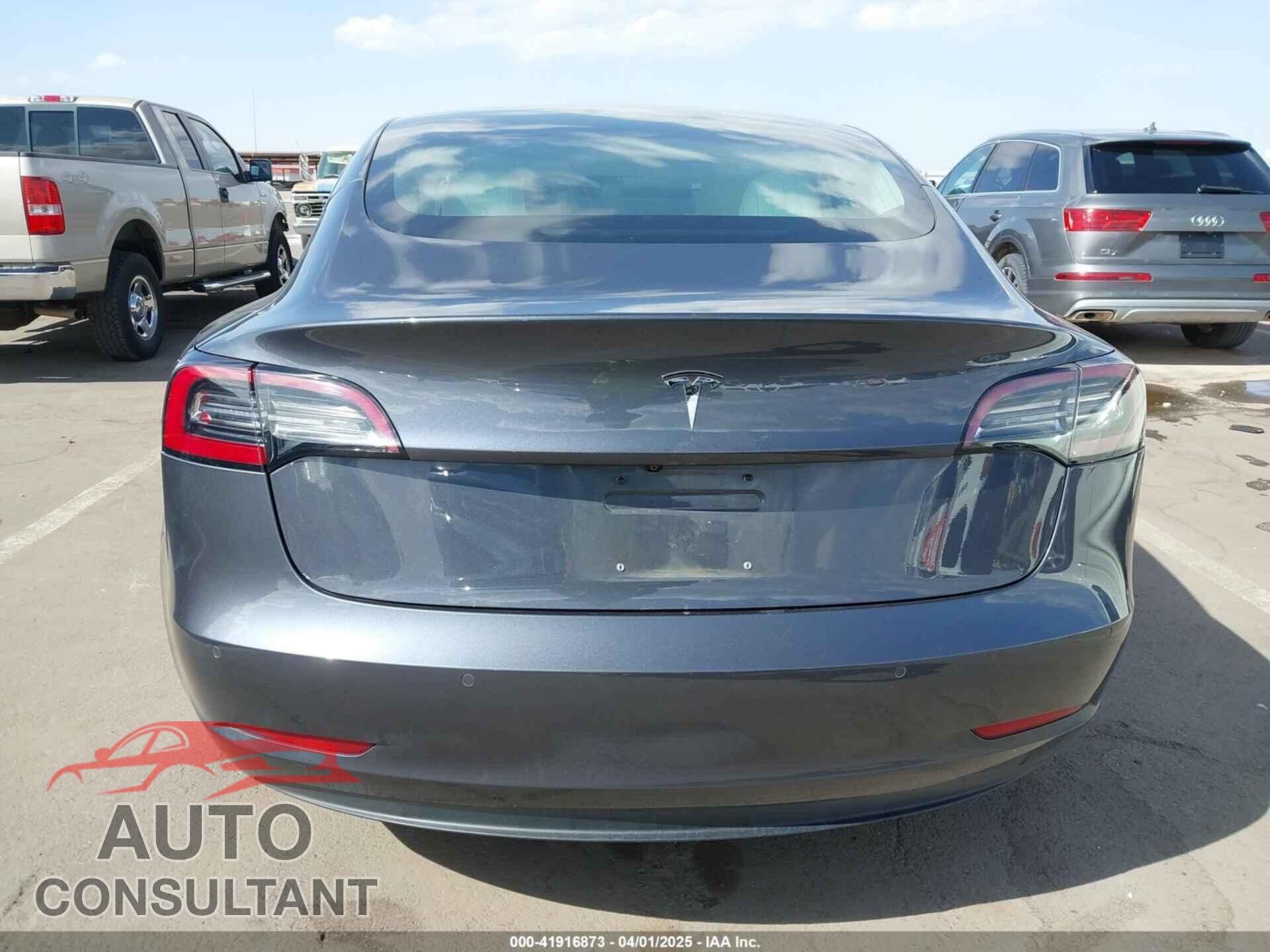 TESLA MODEL 3 2018 - 5YJ3E1EA5JF169097
