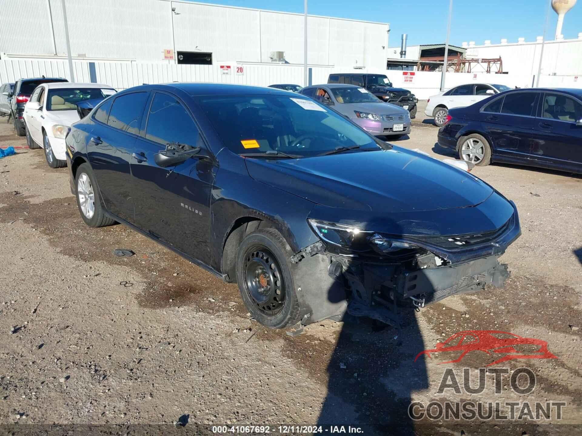 CHEVROLET MALIBU 2020 - 1G1ZD5ST0LF114977