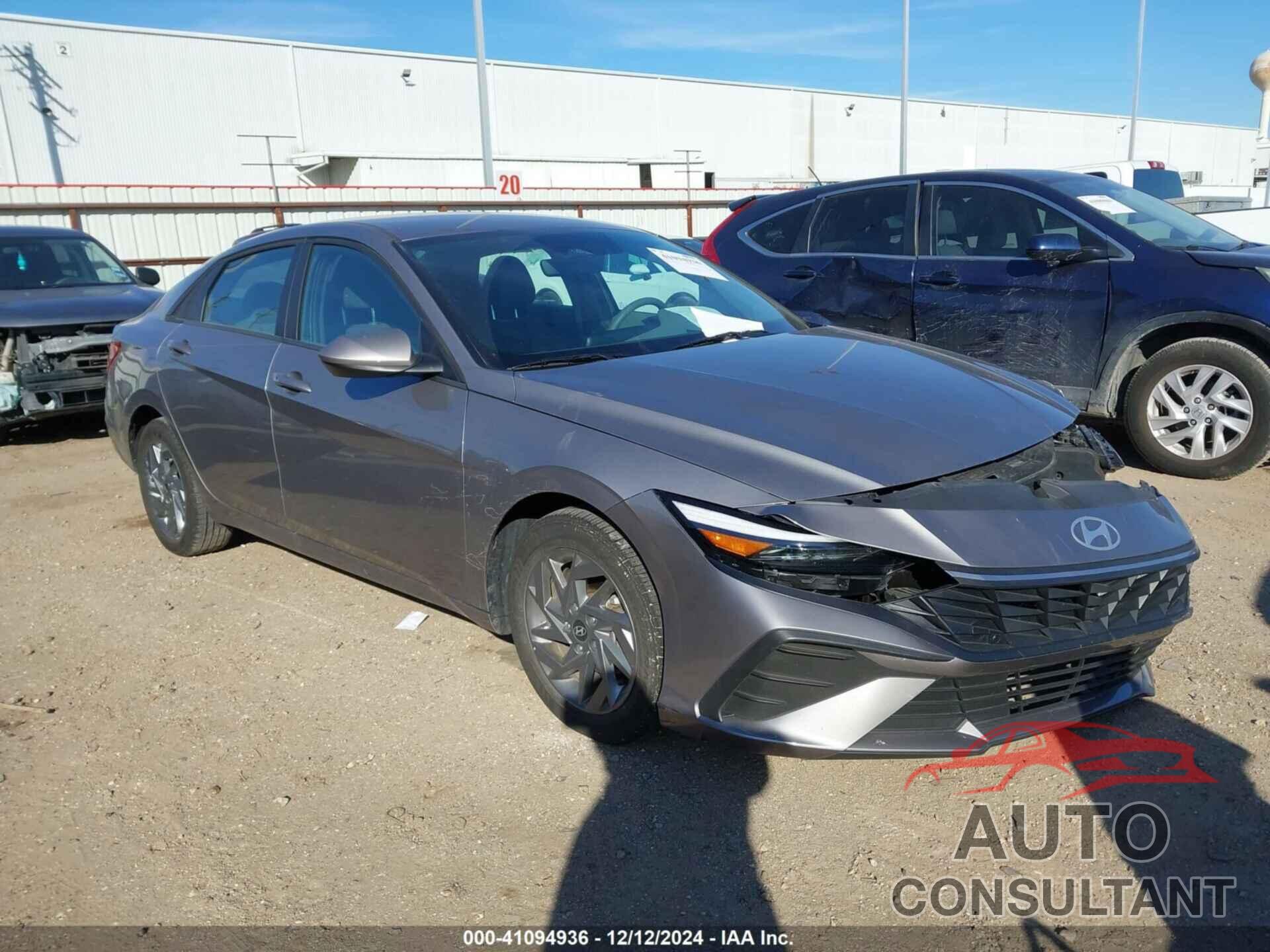 HYUNDAI ELANTRA 2024 - KMHLM4DG3RU658316
