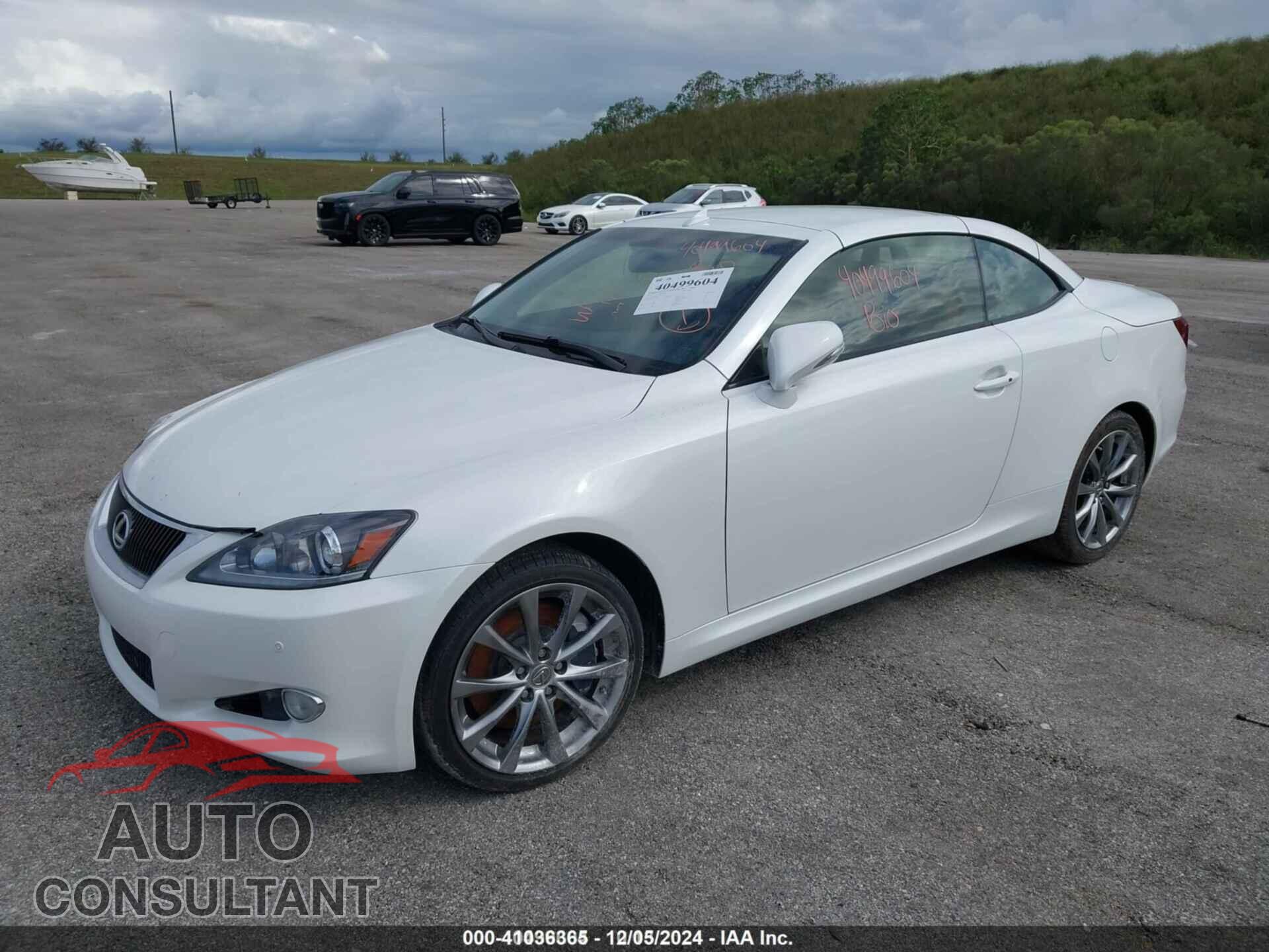 LEXUS IS 350C 2014 - JTHFE2C25E2510018