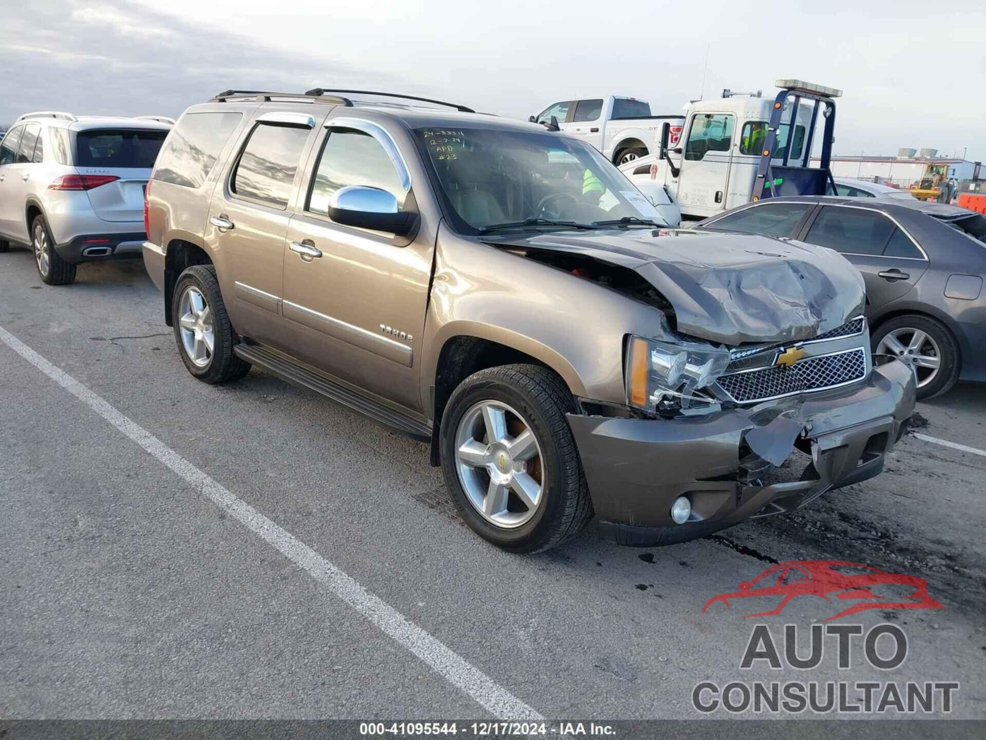 CHEVROLET TAHOE 2011 - 1GNSKCE09BR268273