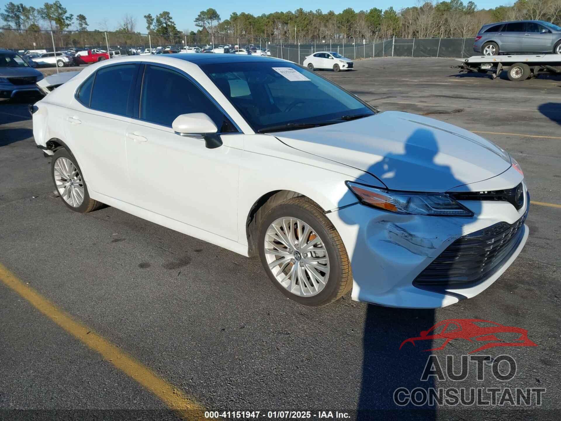TOYOTA CAMRY 2019 - 4T1B11HK6KU685033
