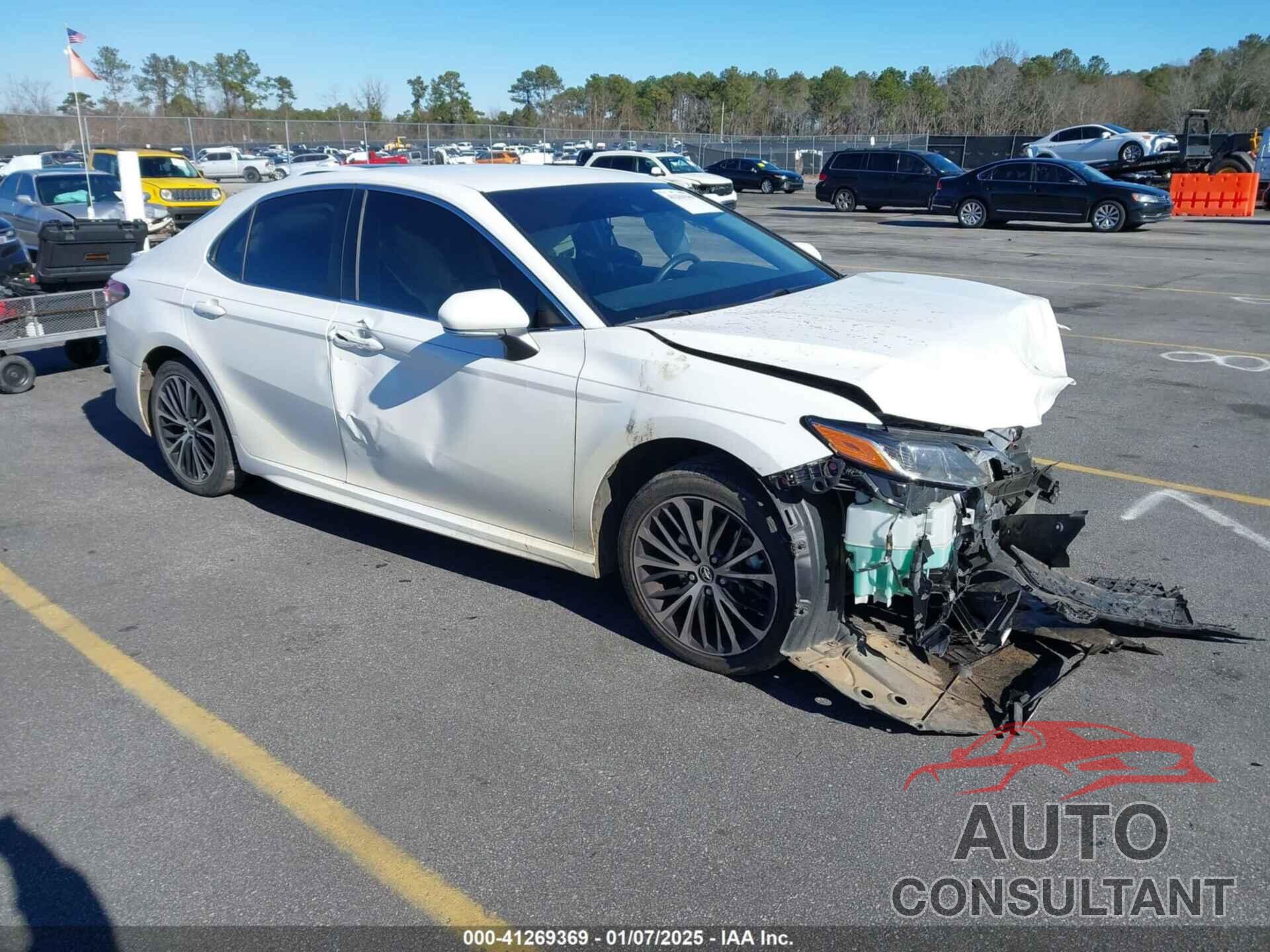 TOYOTA CAMRY 2018 - JTNB11HK8J3003077