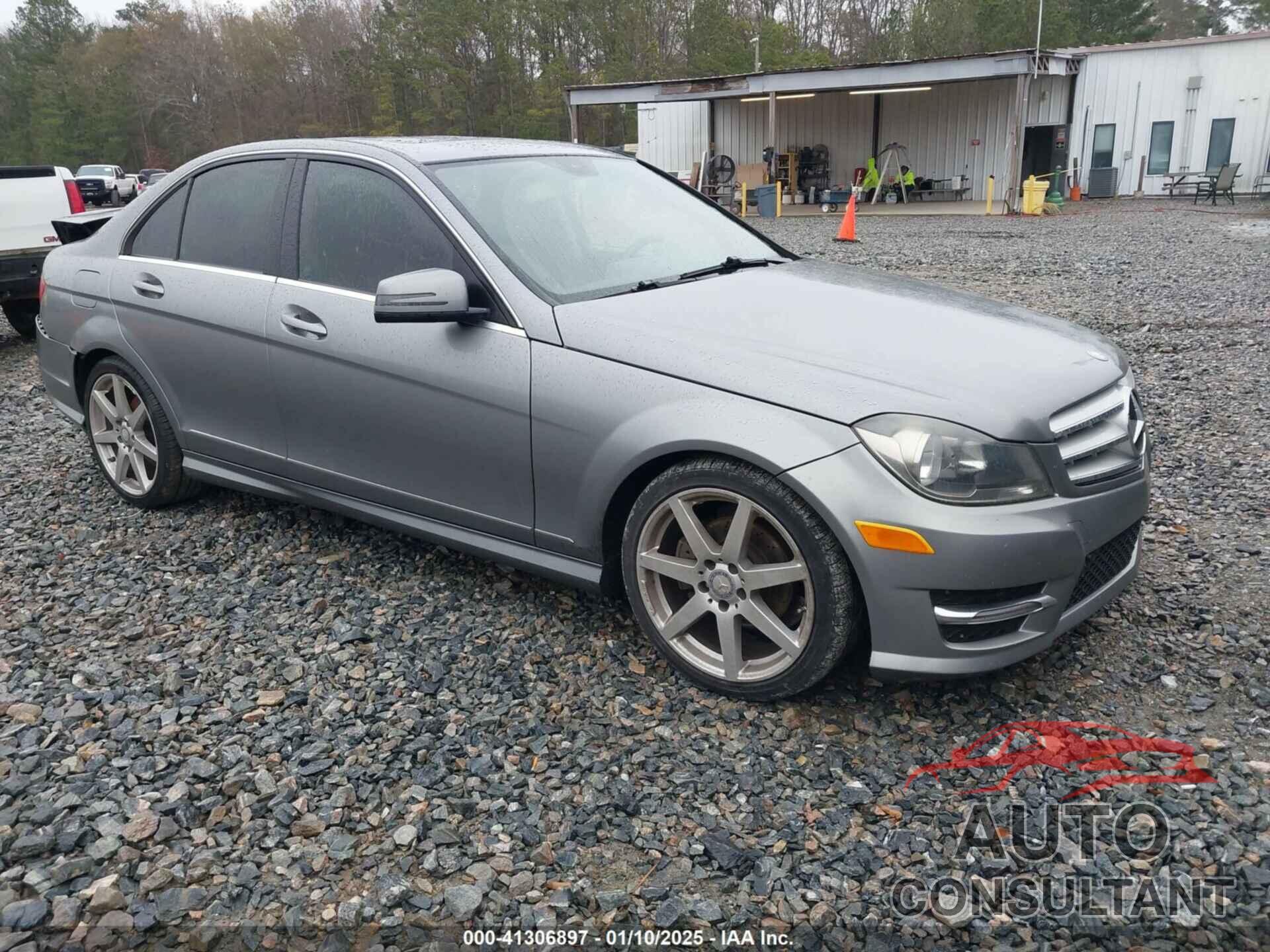 MERCEDES-BENZ C 250 2014 - WDDGF4HBXEA959861