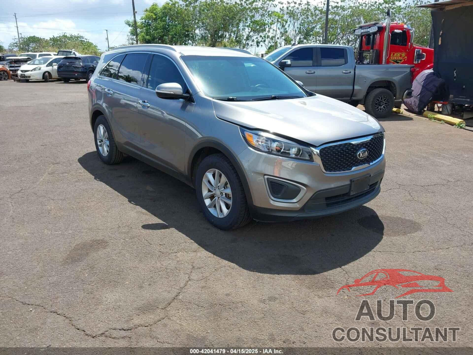 KIA SORENTO 2017 - 5XYPG4A3XHG279909