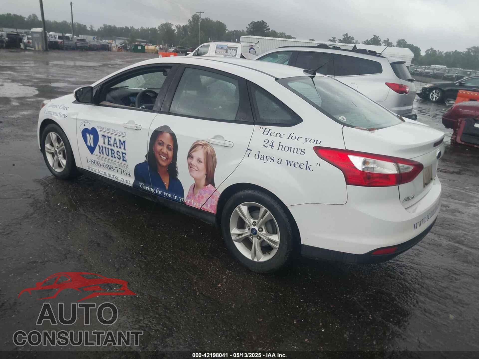 FORD FOCUS 2014 - 1FADP3F23EL425828