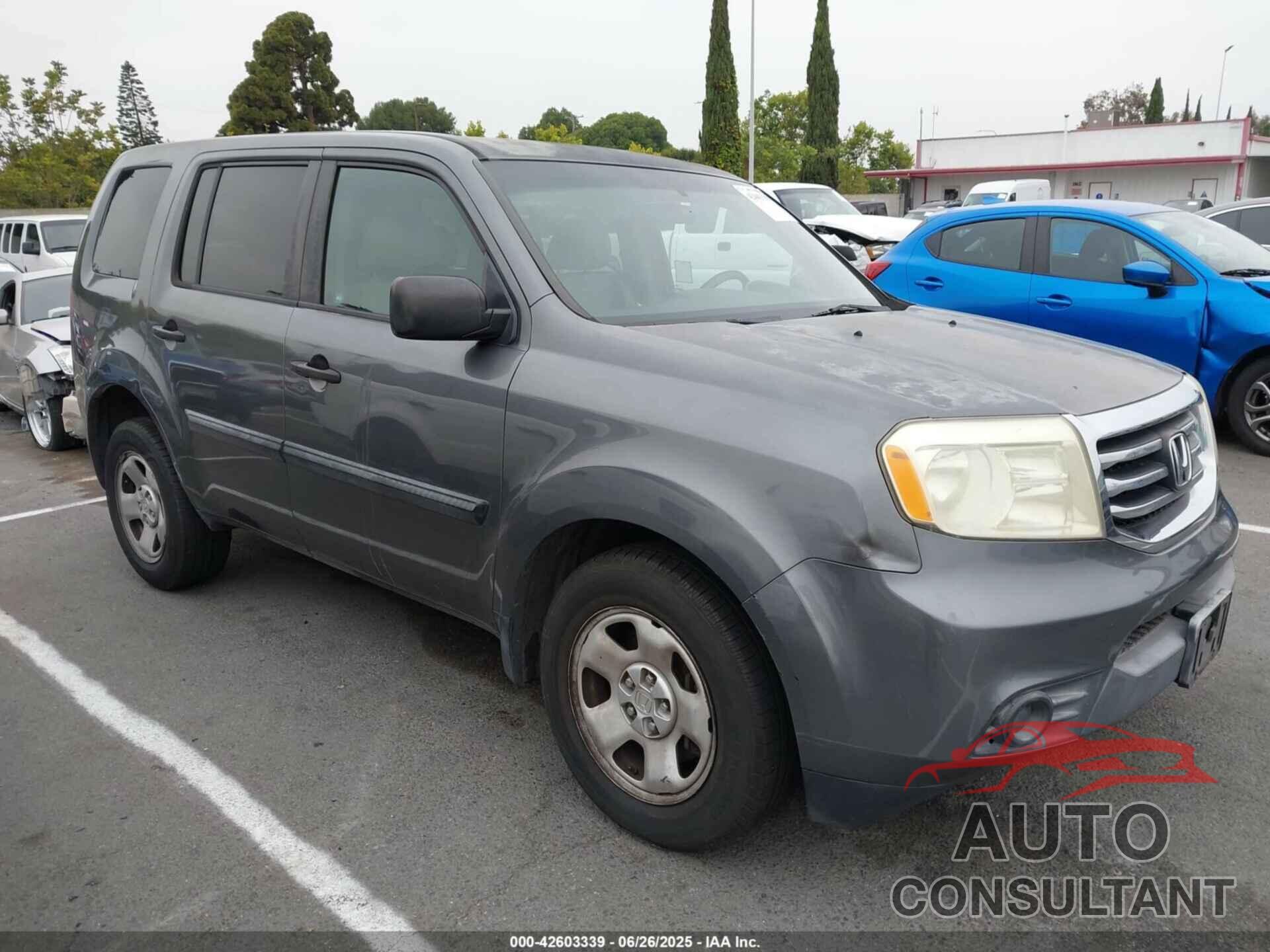 HONDA PILOT 2012 - 5FNYF3H27CB003511