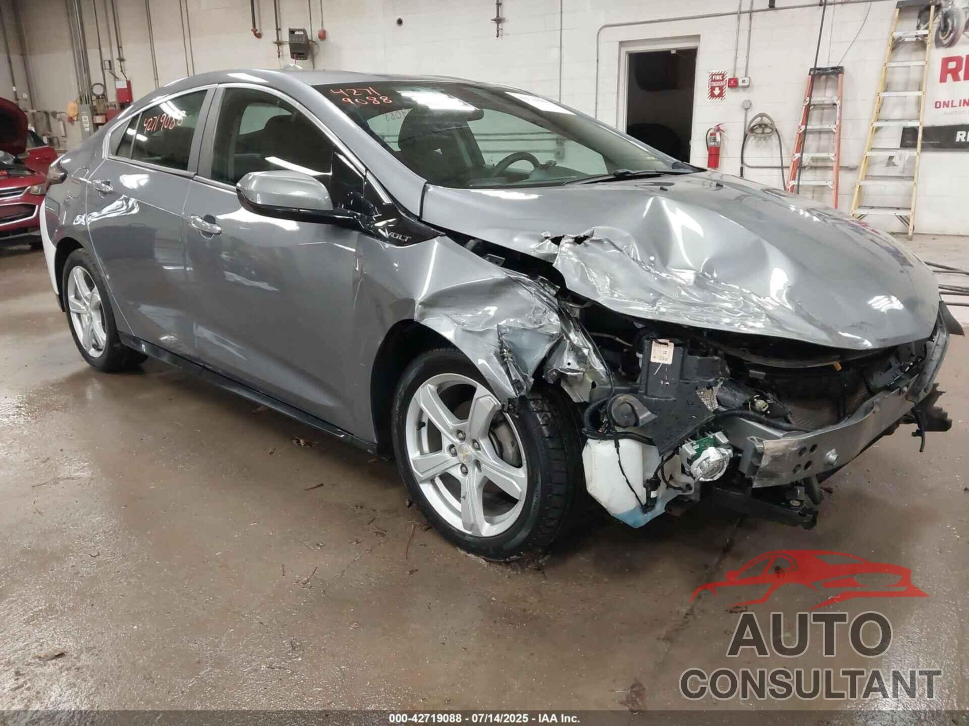 CHEVROLET VOLT 2018 - 1G1RA6S58JU135438