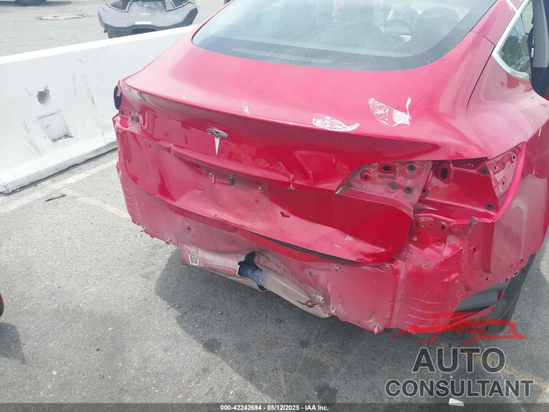 TESLA MODEL 3 2020 - 5YJ3E1EA7LF806266