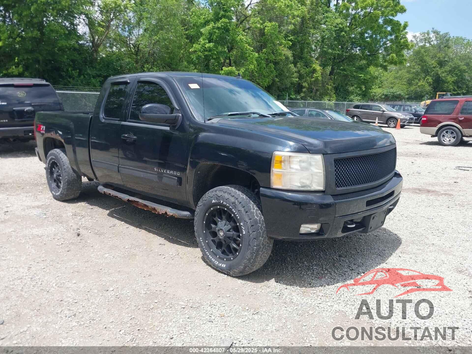 CHEVROLET SILVERADO 1500 2010 - 1GCSKSE38AZ281530
