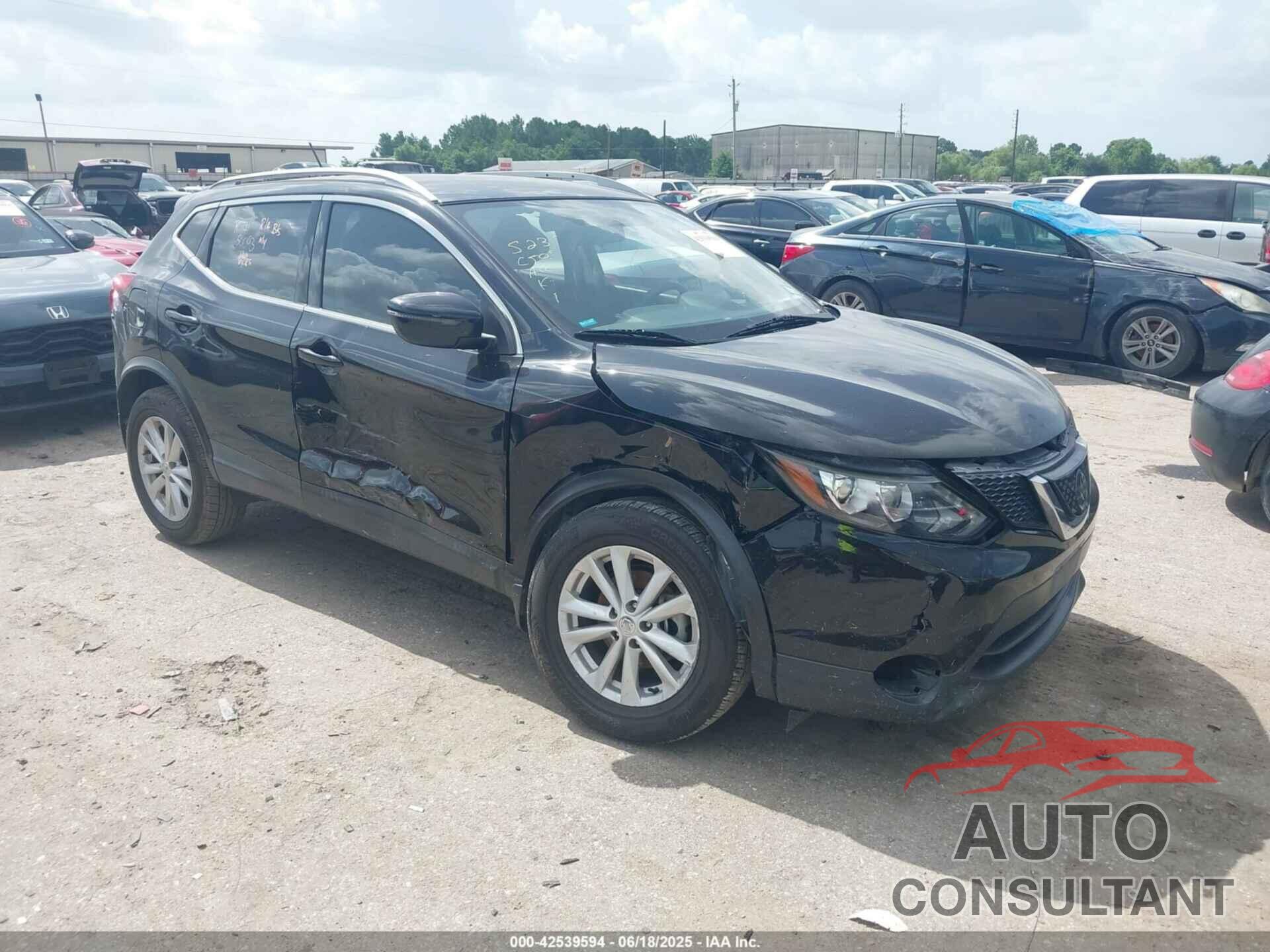 NISSAN ROGUE SPORT 2018 - JN1BJ1CP2JW164338