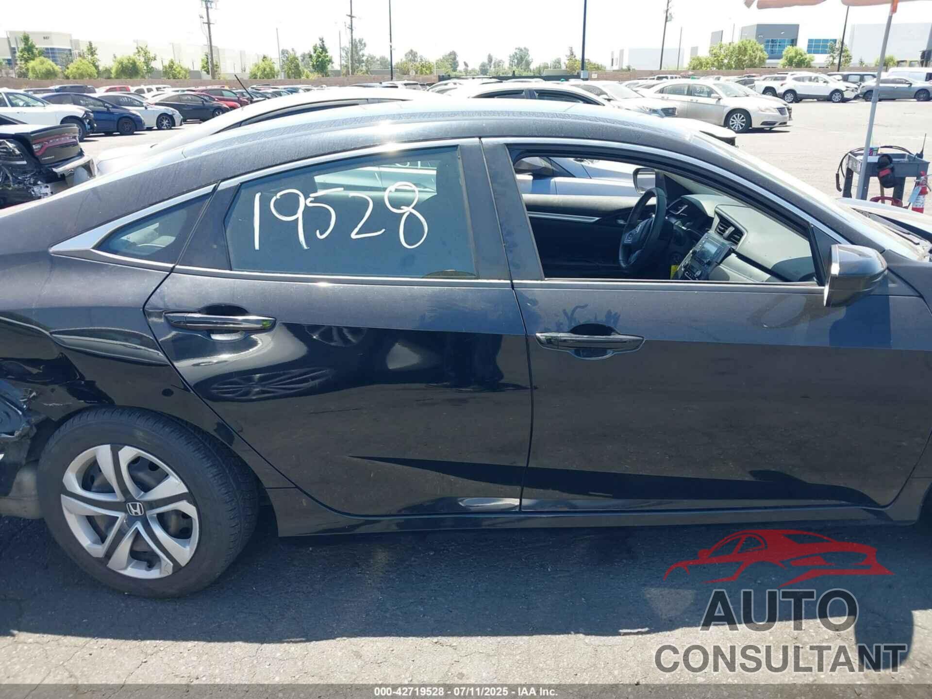 HONDA CIVIC 2017 - 2HGFC2F50HH512396