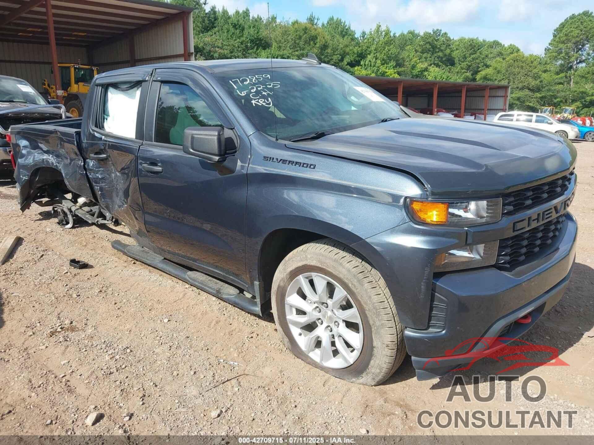CHEVROLET SILVERADO 1500 2021 - 1GCPWBEK3MZ348640