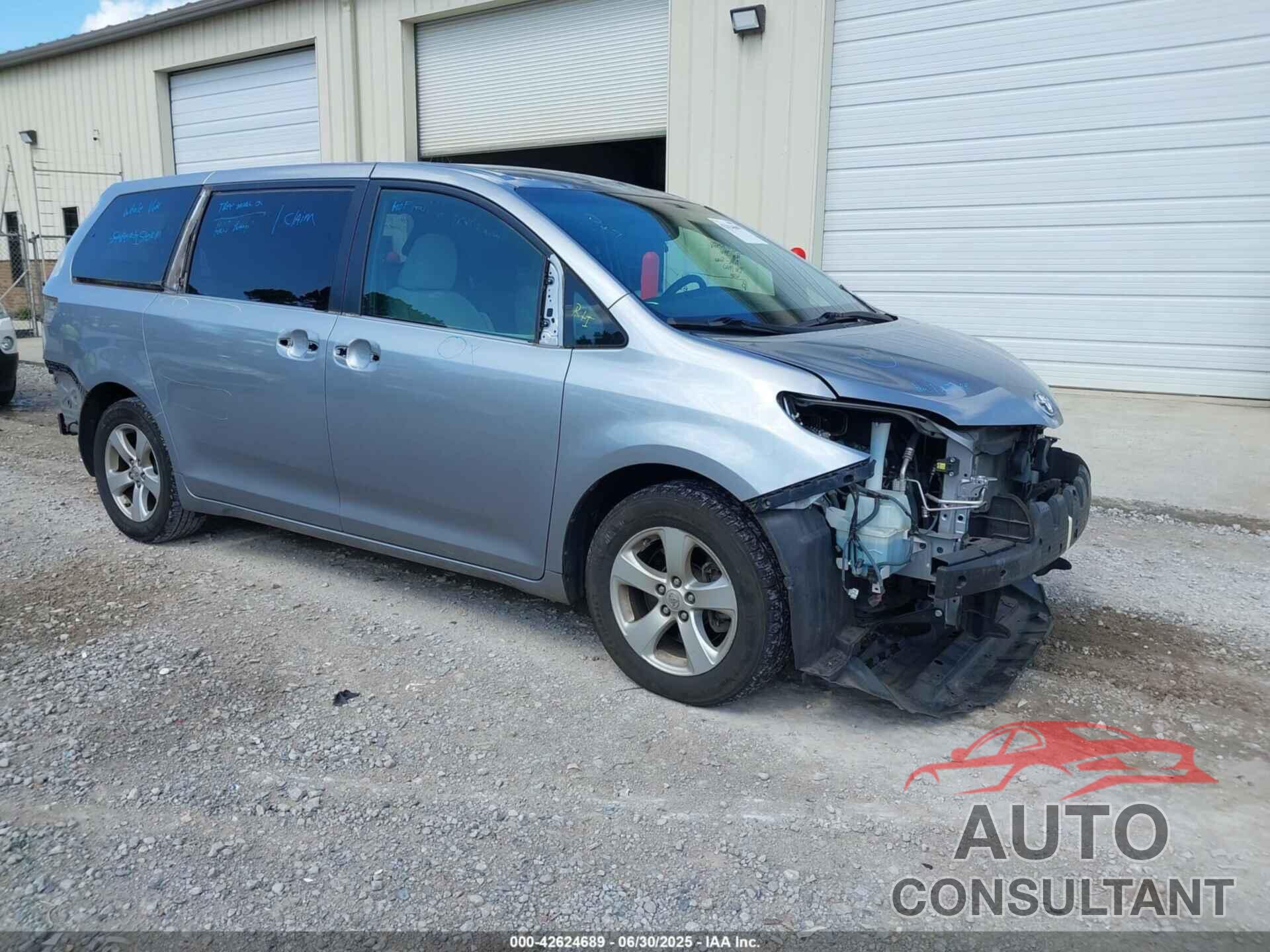 TOYOTA SIENNA 2017 - 5TDKZ3DC9HS791965