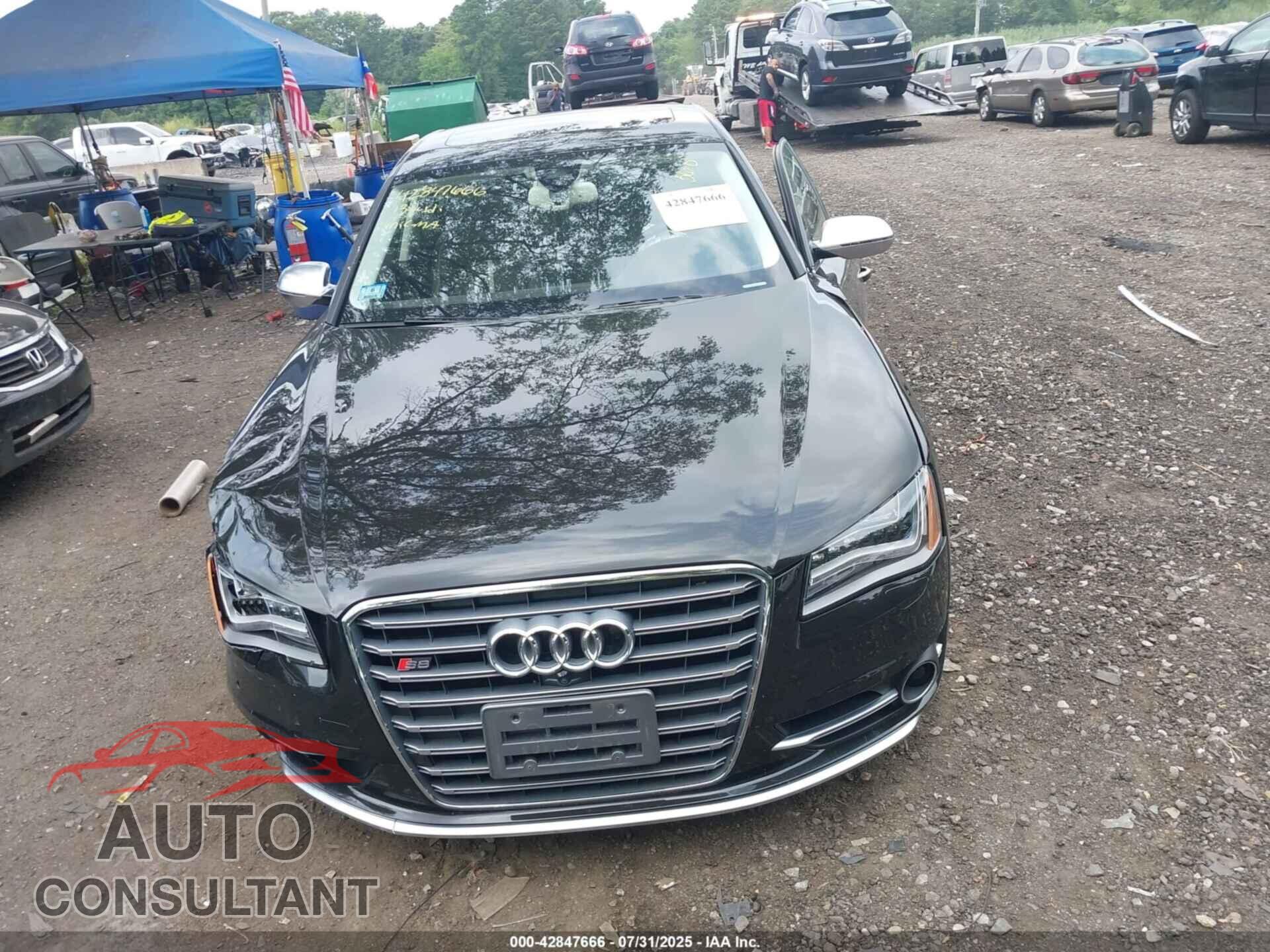 AUDI S8 2013 - WAUD2AFD9DN033113