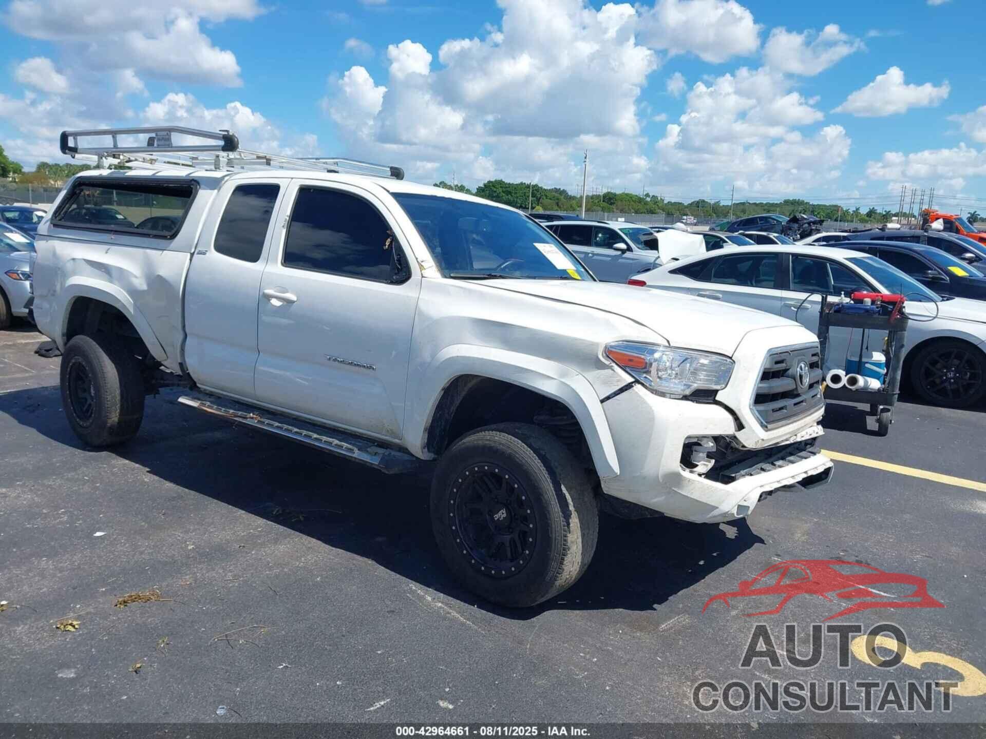 TOYOTA TACOMA 2017 - 5TFSZ5AN2HX048852