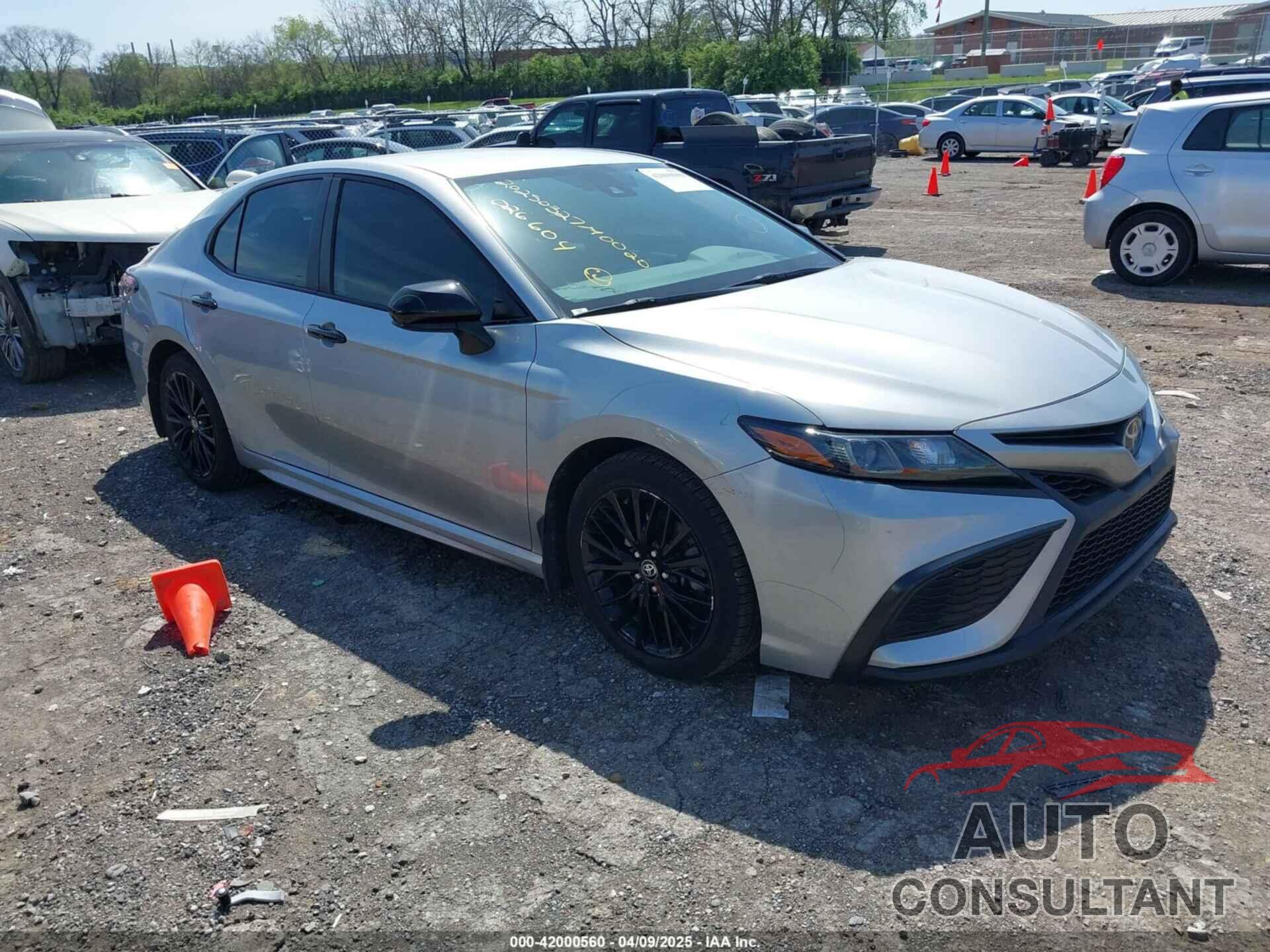 TOYOTA CAMRY 2021 - 4T1G11BK3MU026604