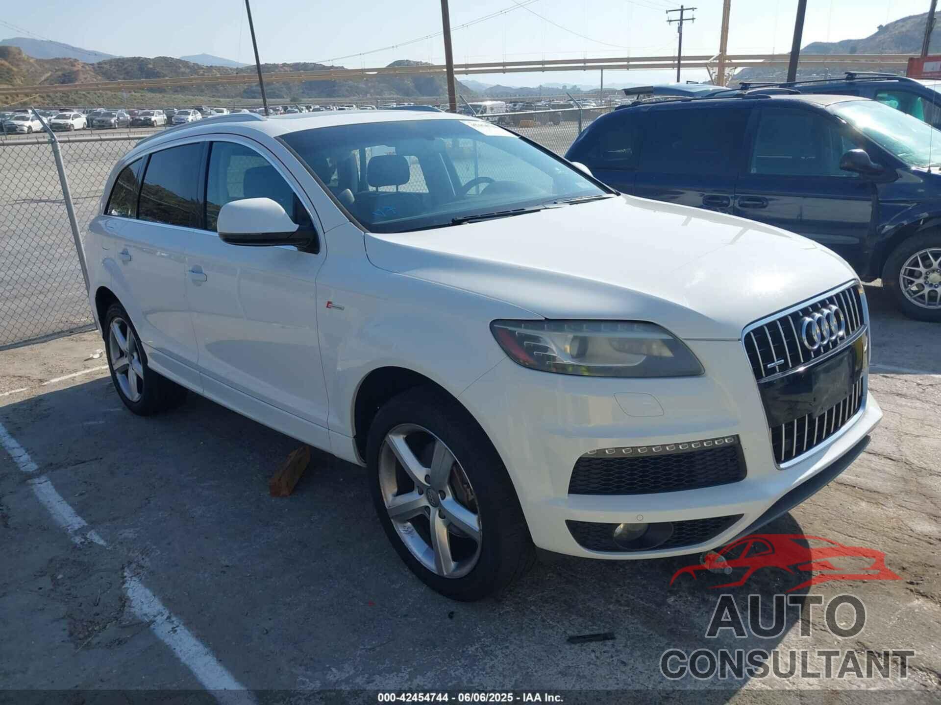 AUDI Q7 2014 - WA1DGAFE2ED010013