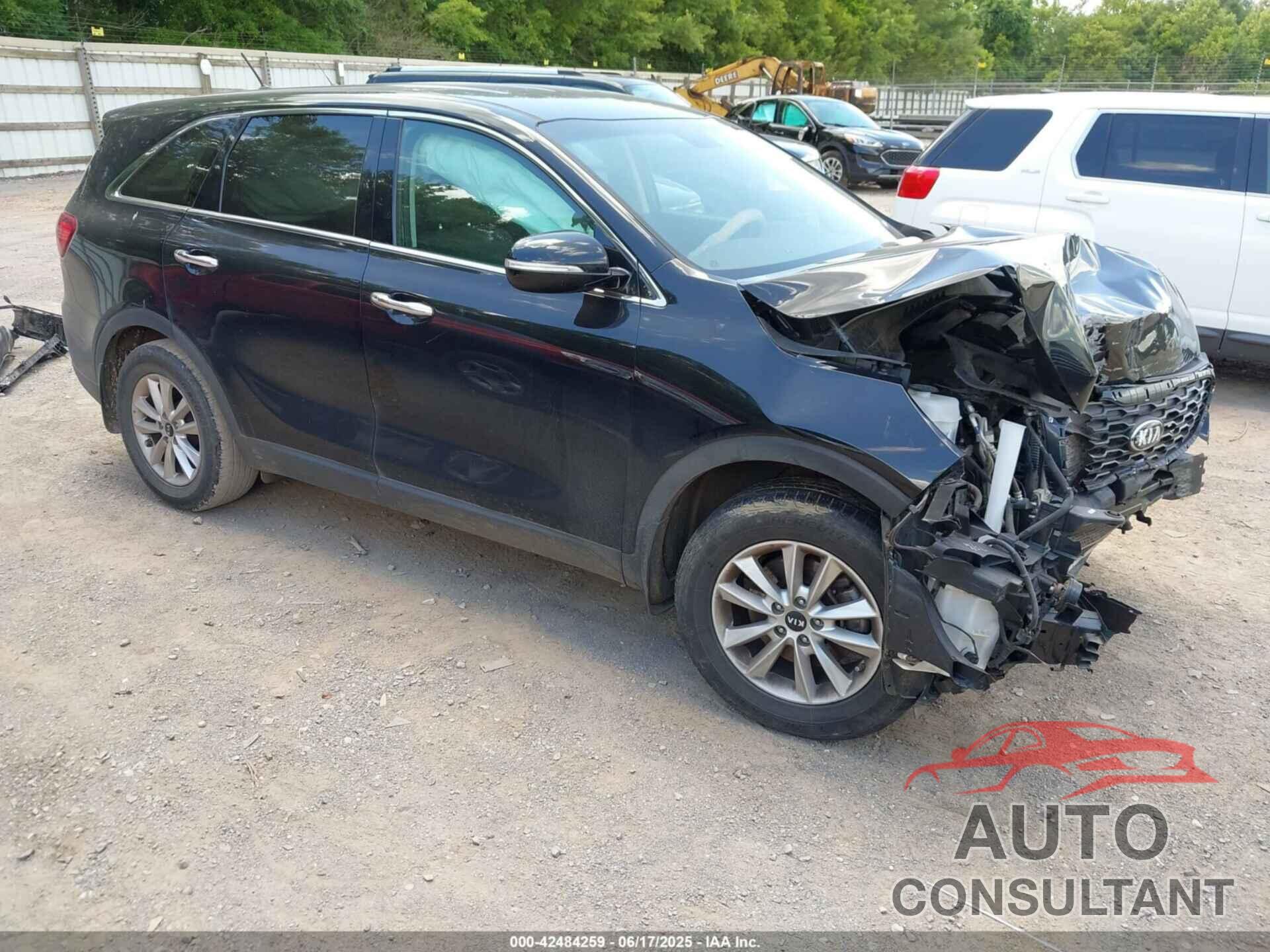KIA SORENTO 2019 - 5XYPG4A34KG568064