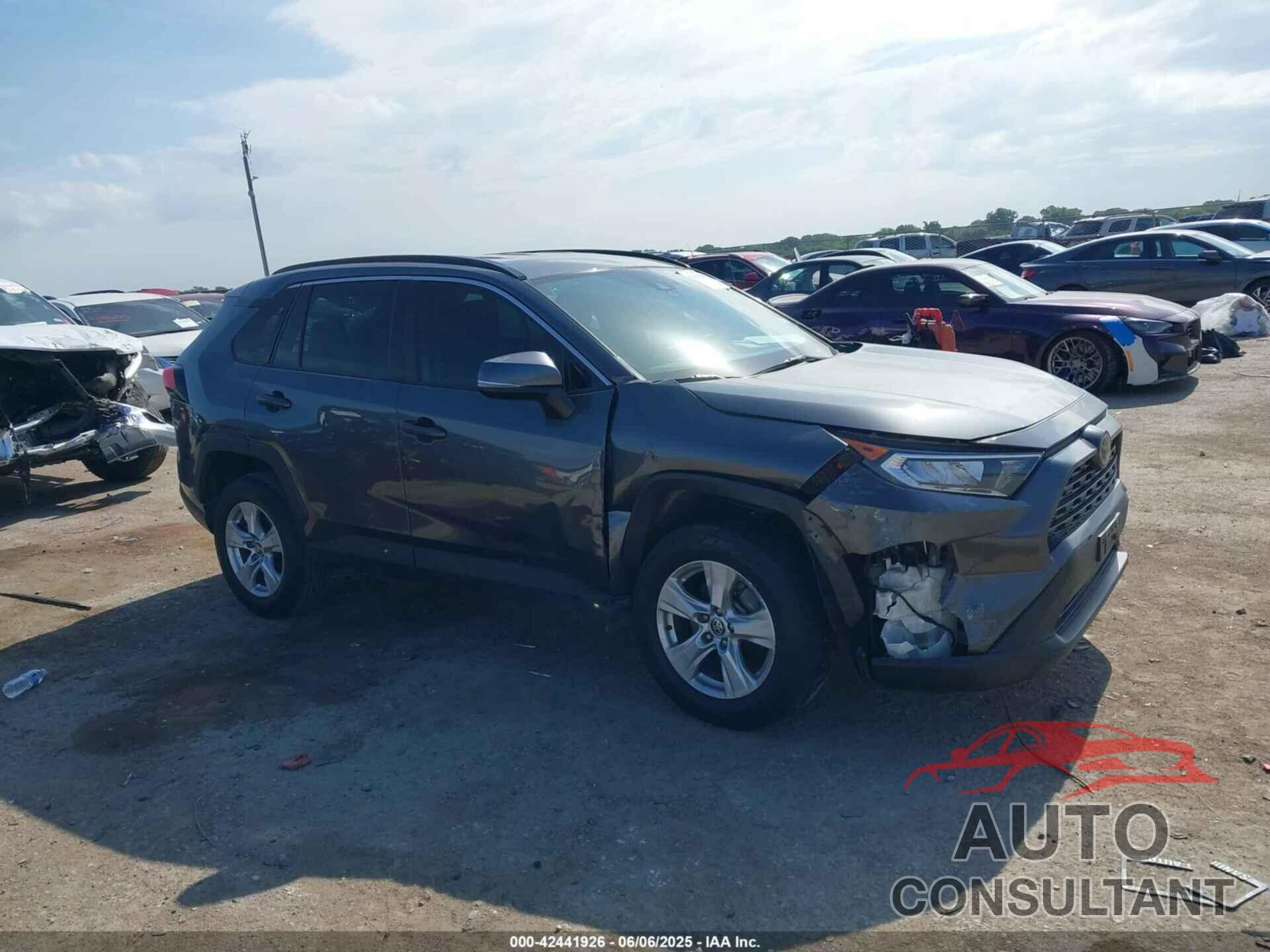 TOYOTA RAV4 2021 - 2T3W1RFVXMC129607