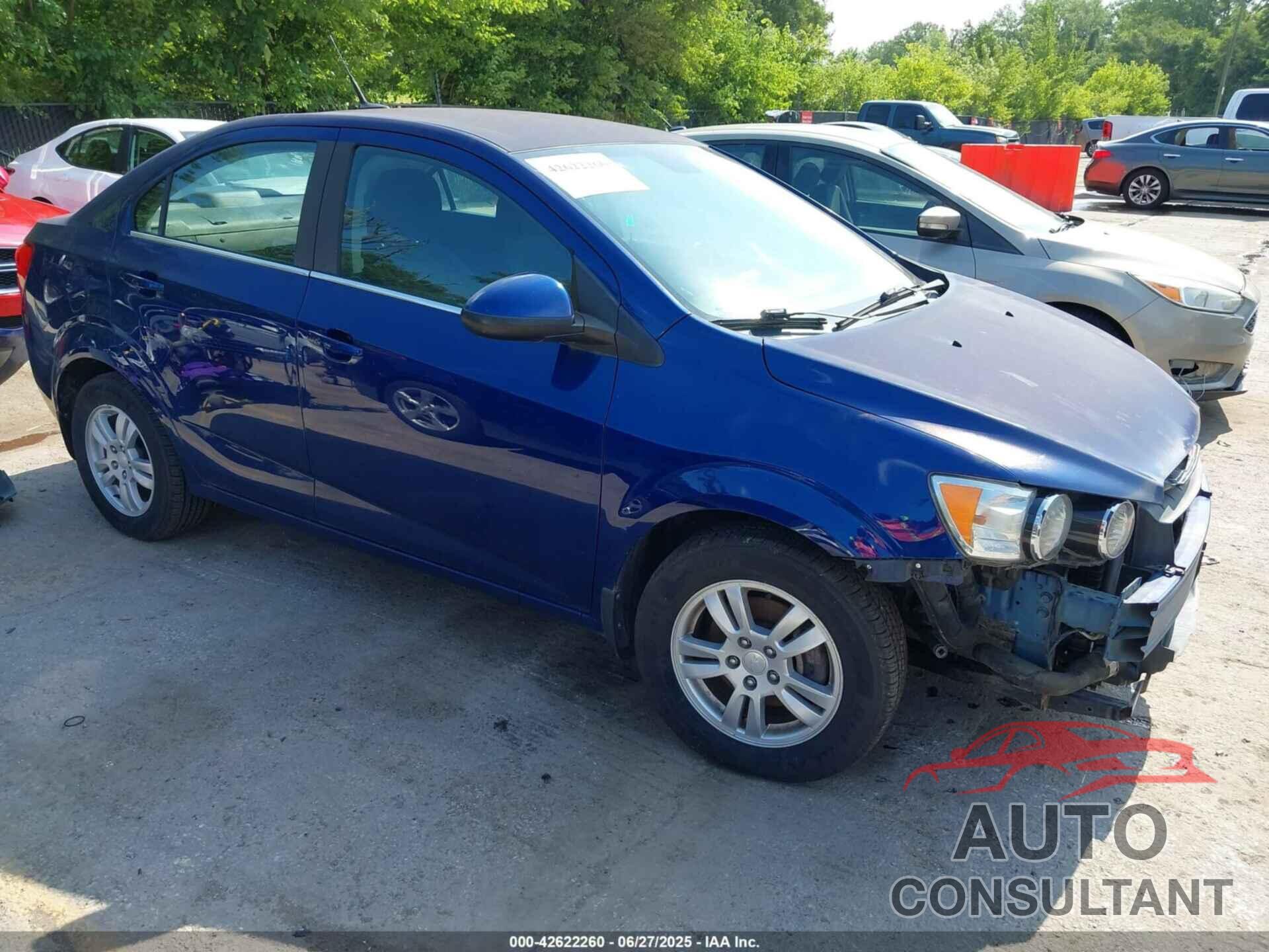 CHEVROLET SONIC 2012 - 1G1JC5SB2C4207454