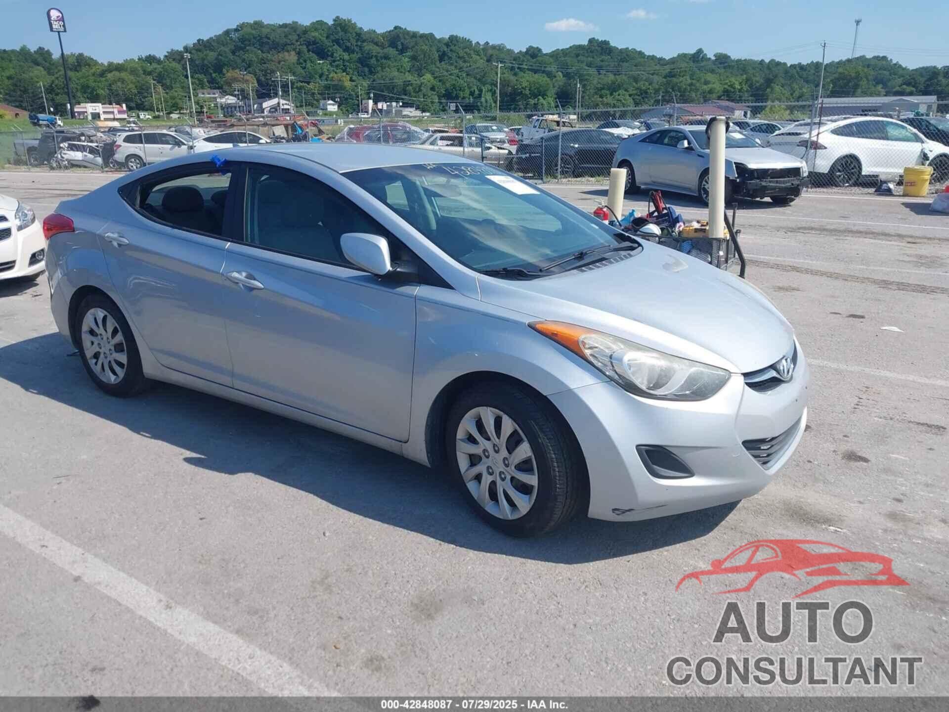 HYUNDAI ELANTRA 2013 - 5NPDH4AE9DH227191