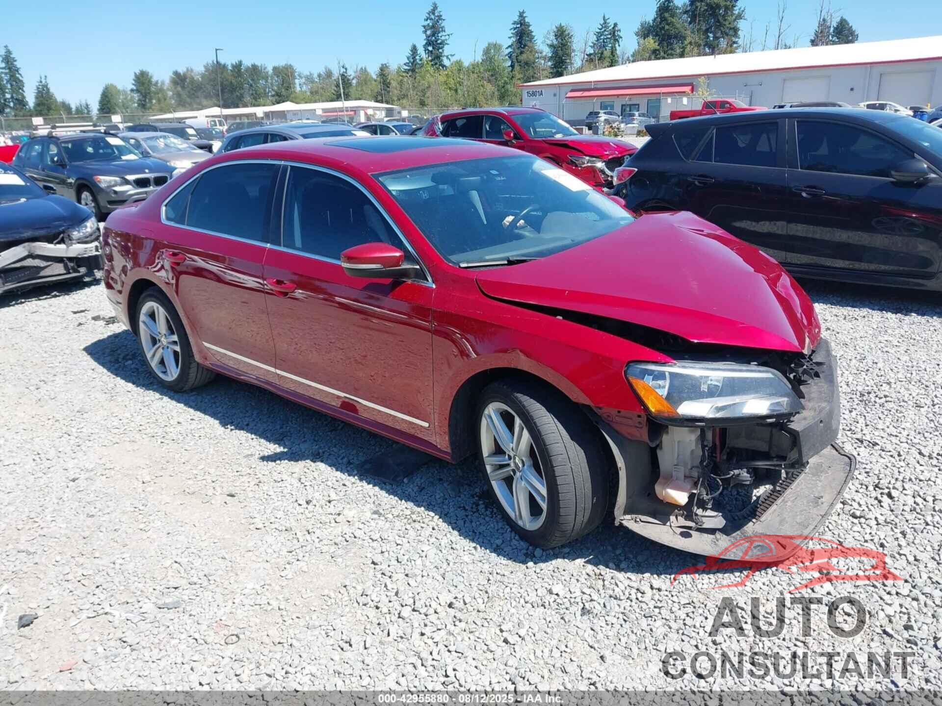 VOLKSWAGEN PASSAT 2015 - 1VWCV7A37FC105185
