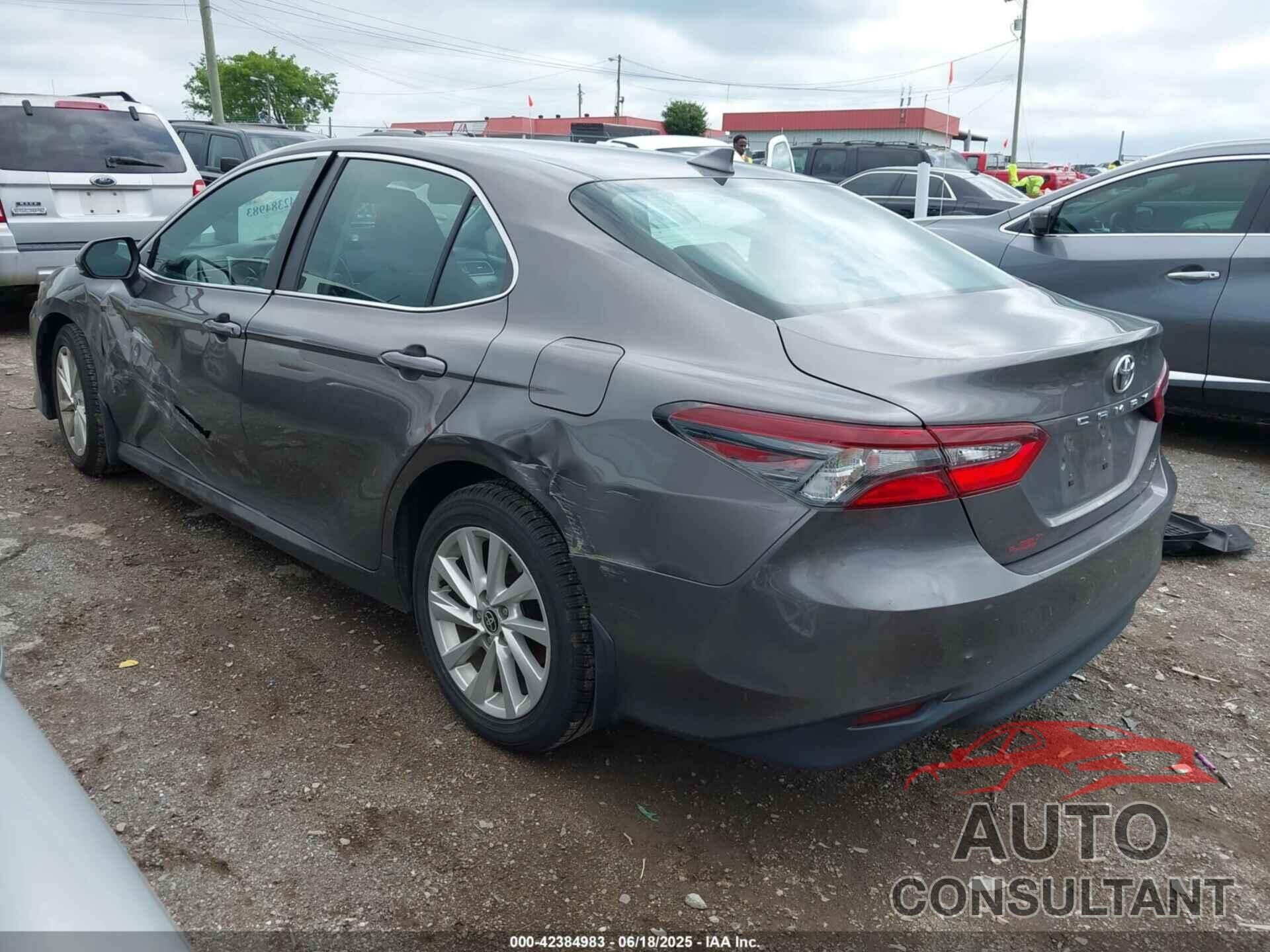 TOYOTA CAMRY 2021 - 4T1C11AK6MU420419