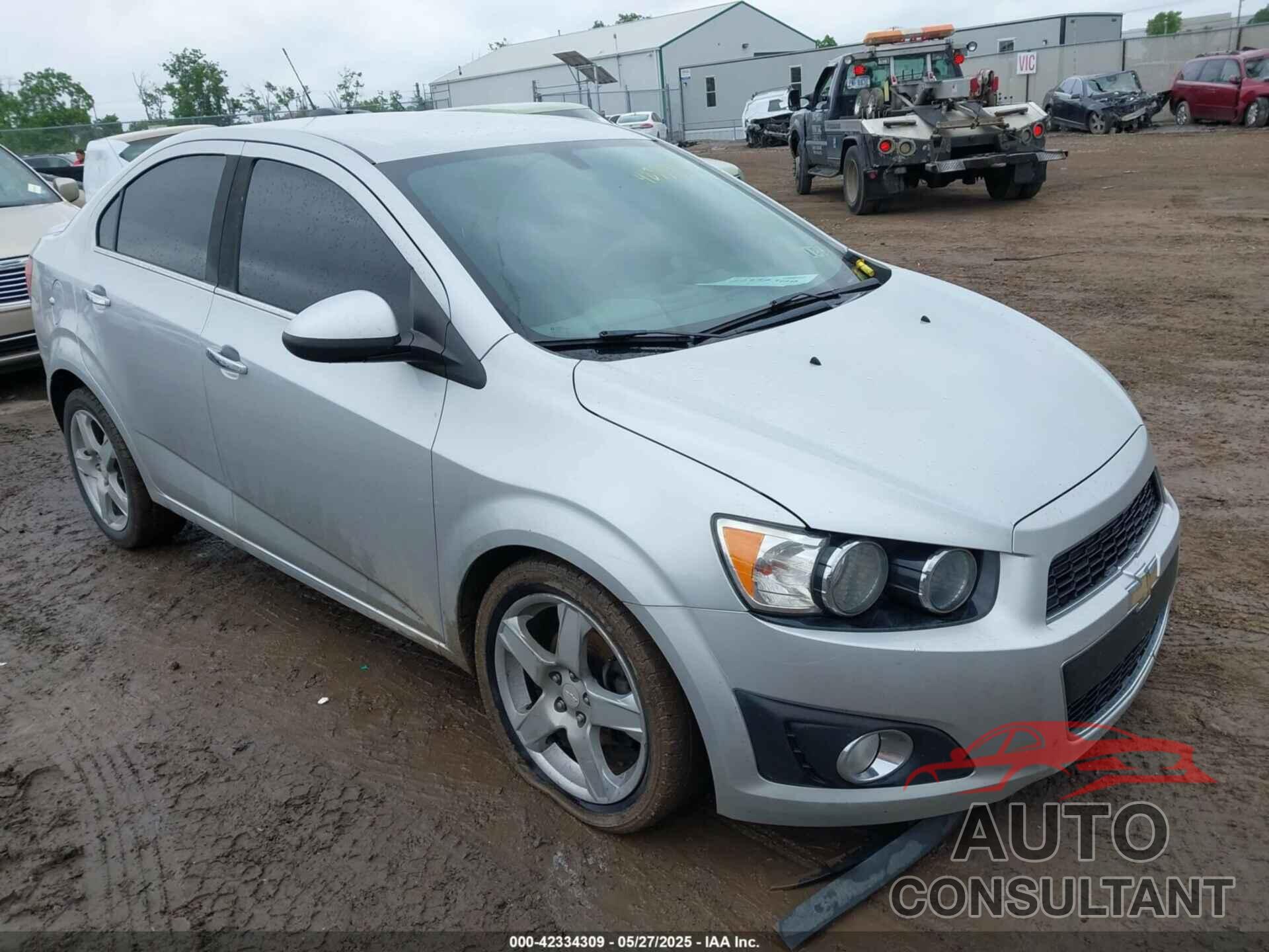 CHEVROLET SONIC 2016 - 1G1JE5SB5G4139926