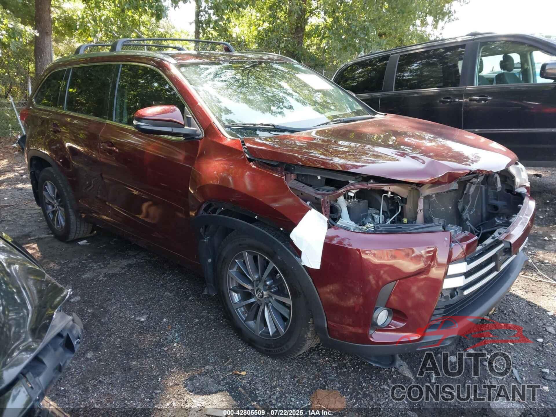 TOYOTA HIGHLANDER 2017 - 5TDKZRFH9HS234677