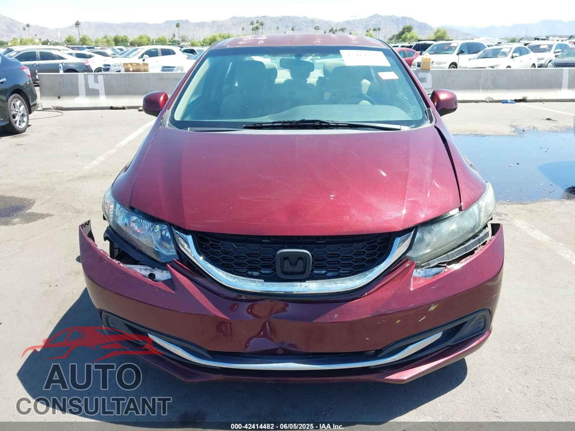 HONDA CIVIC 2013 - 2HGFB2F50DH584101