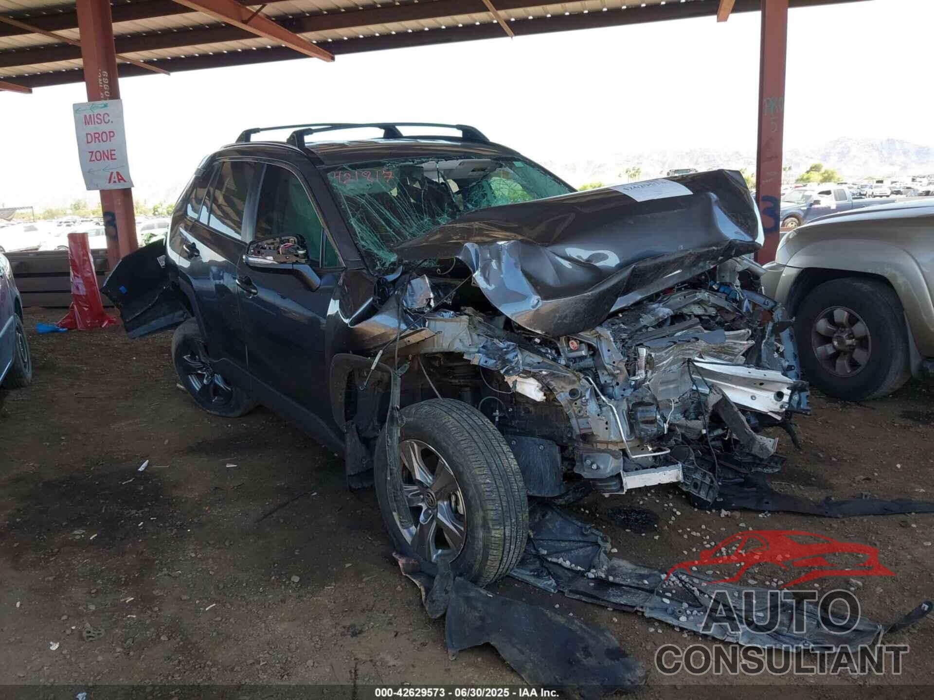 TOYOTA RAV4 2024 - 2T3P1RFV8RC421817