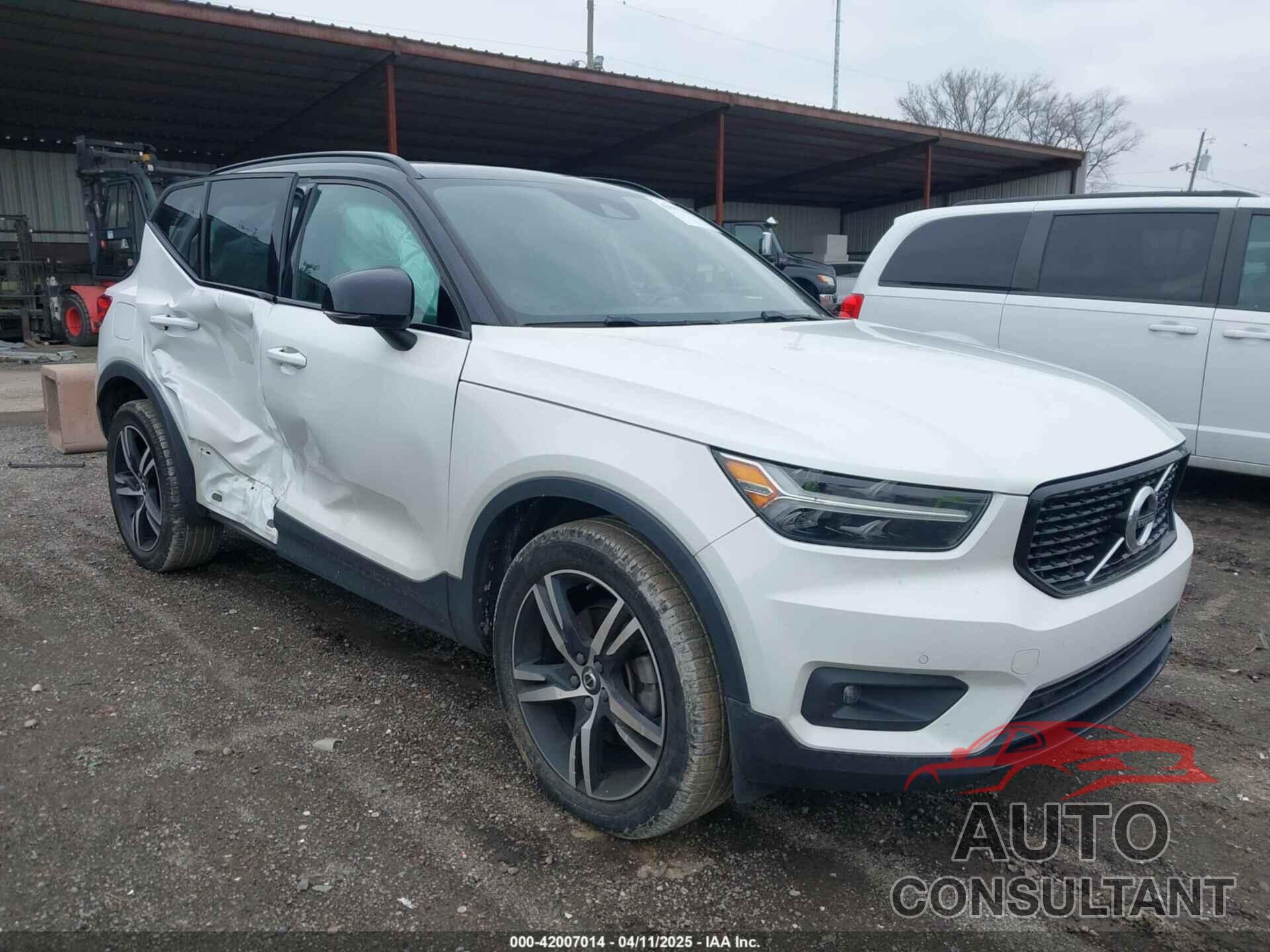 VOLVO XC40 2020 - YV4162UM1L2337682