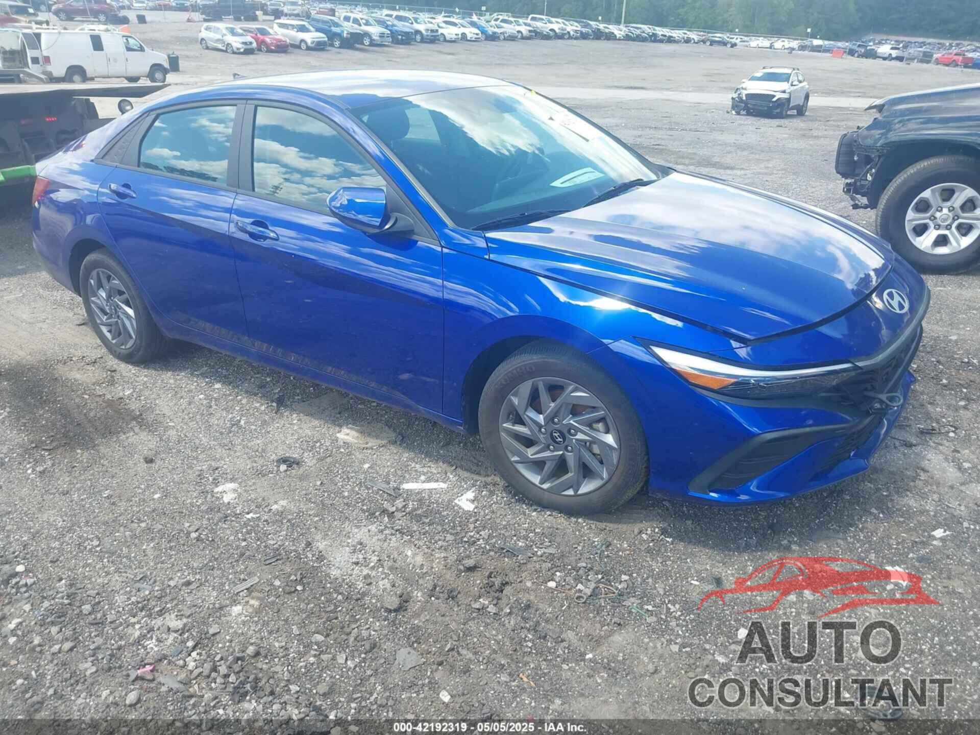 HYUNDAI ELANTRA 2024 - KMHLM4DG4RU650273