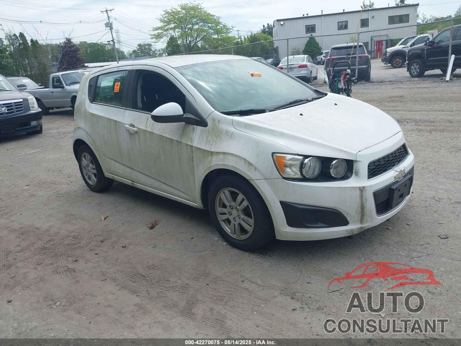 CHEVROLET SONIC 2014 - 1G1JC6SB0E4196074