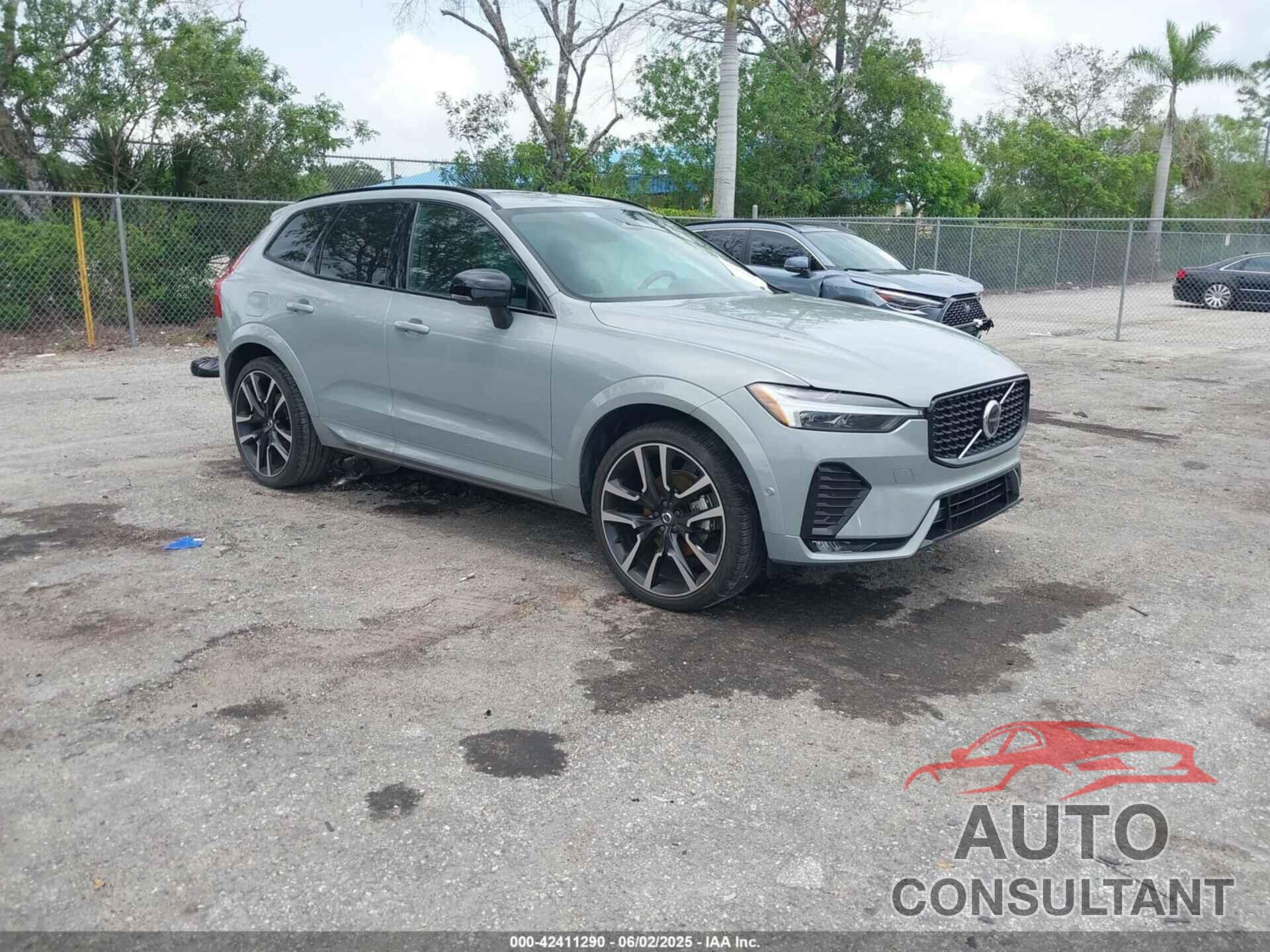 VOLVO XC60 2024 - YV4L12RM0R1719376
