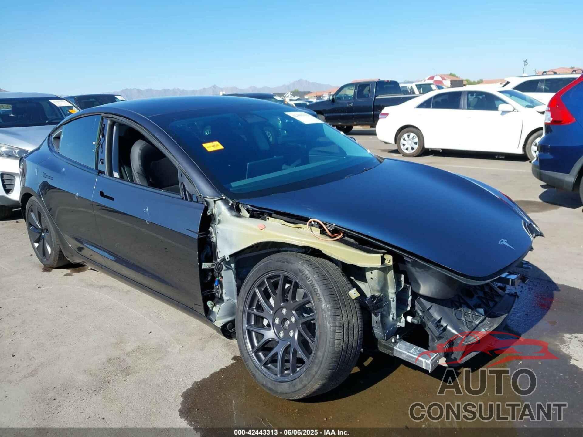 TESLA MODEL 3 2024 - 5YJ3E1EB2RF735592