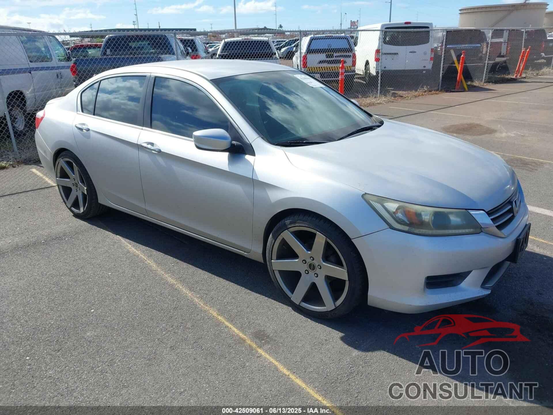 HONDA ACCORD 2014 - 1HGCR2F33EA204844