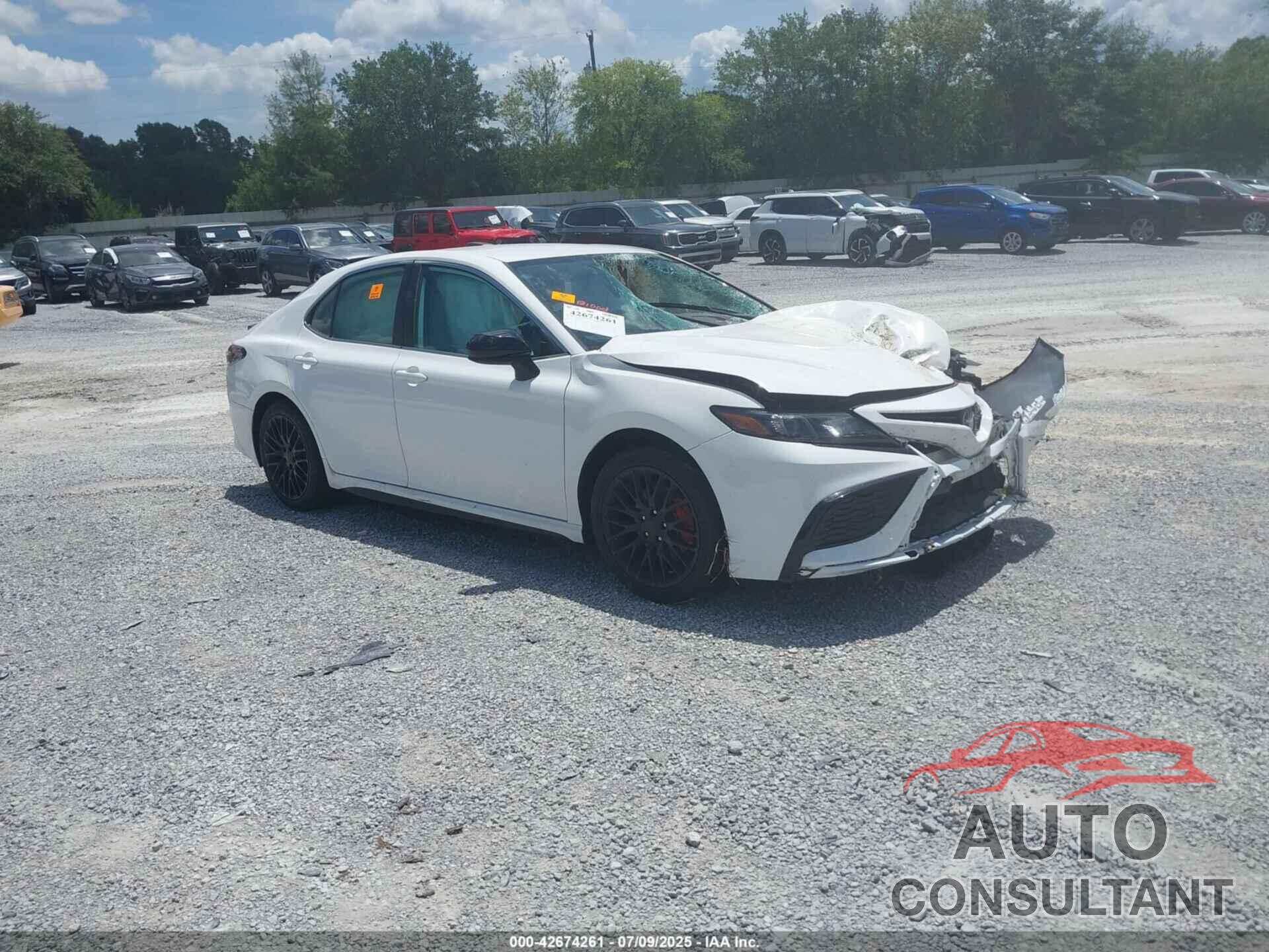 TOYOTA CAMRY 2021 - 4T1G11AK6MU601991