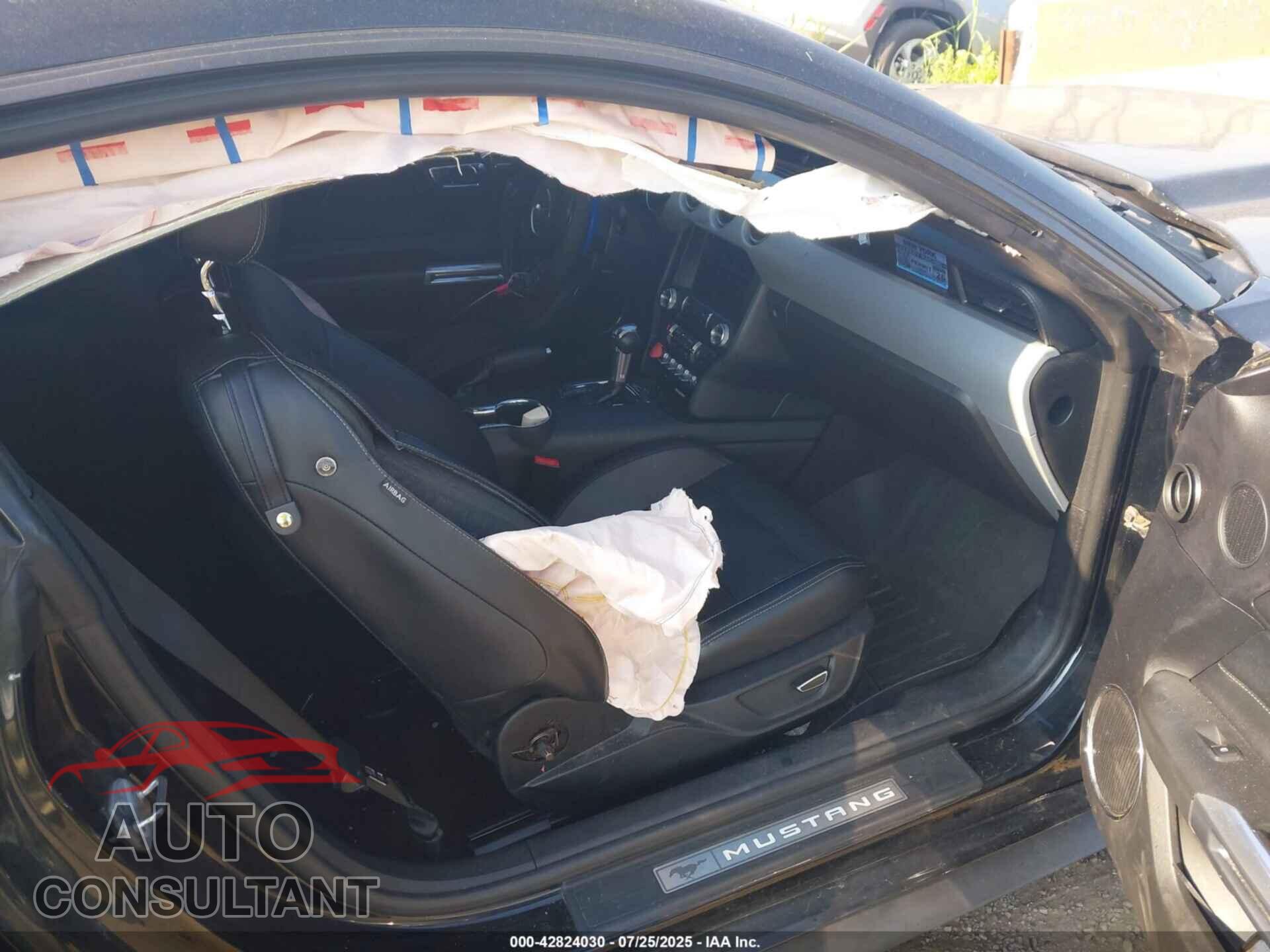 FORD MUSTANG 2017 - 1FA6P8CF8H5300779