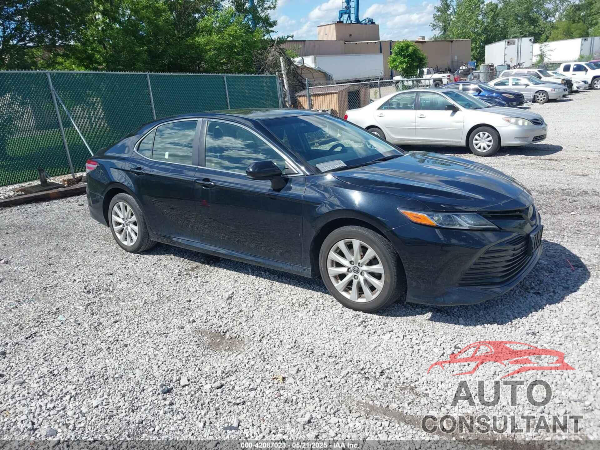 TOYOTA CAMRY 2018 - JTNB11HK6J3009198