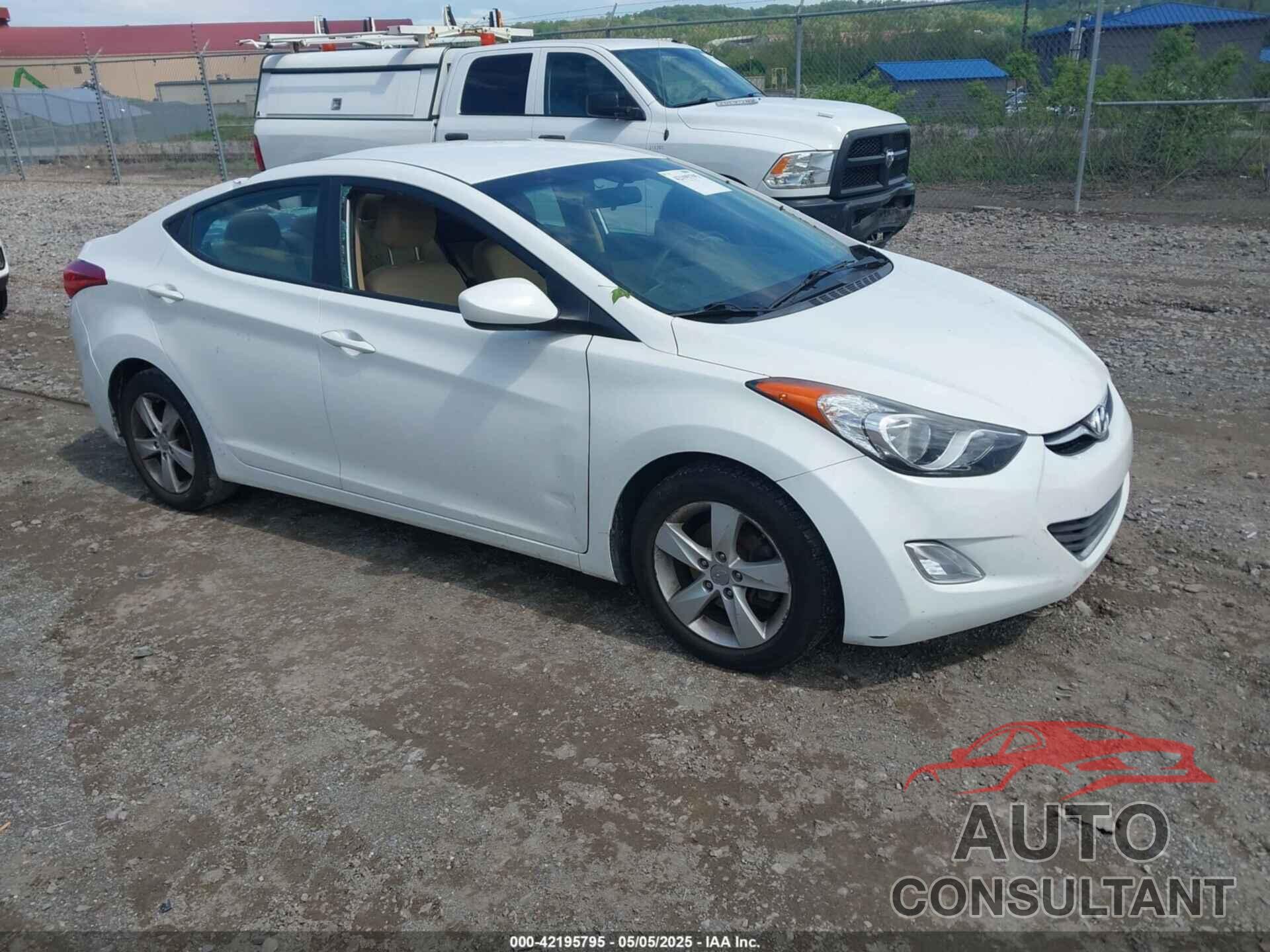 HYUNDAI ELANTRA 2013 - 5NPDH4AE6DH450806