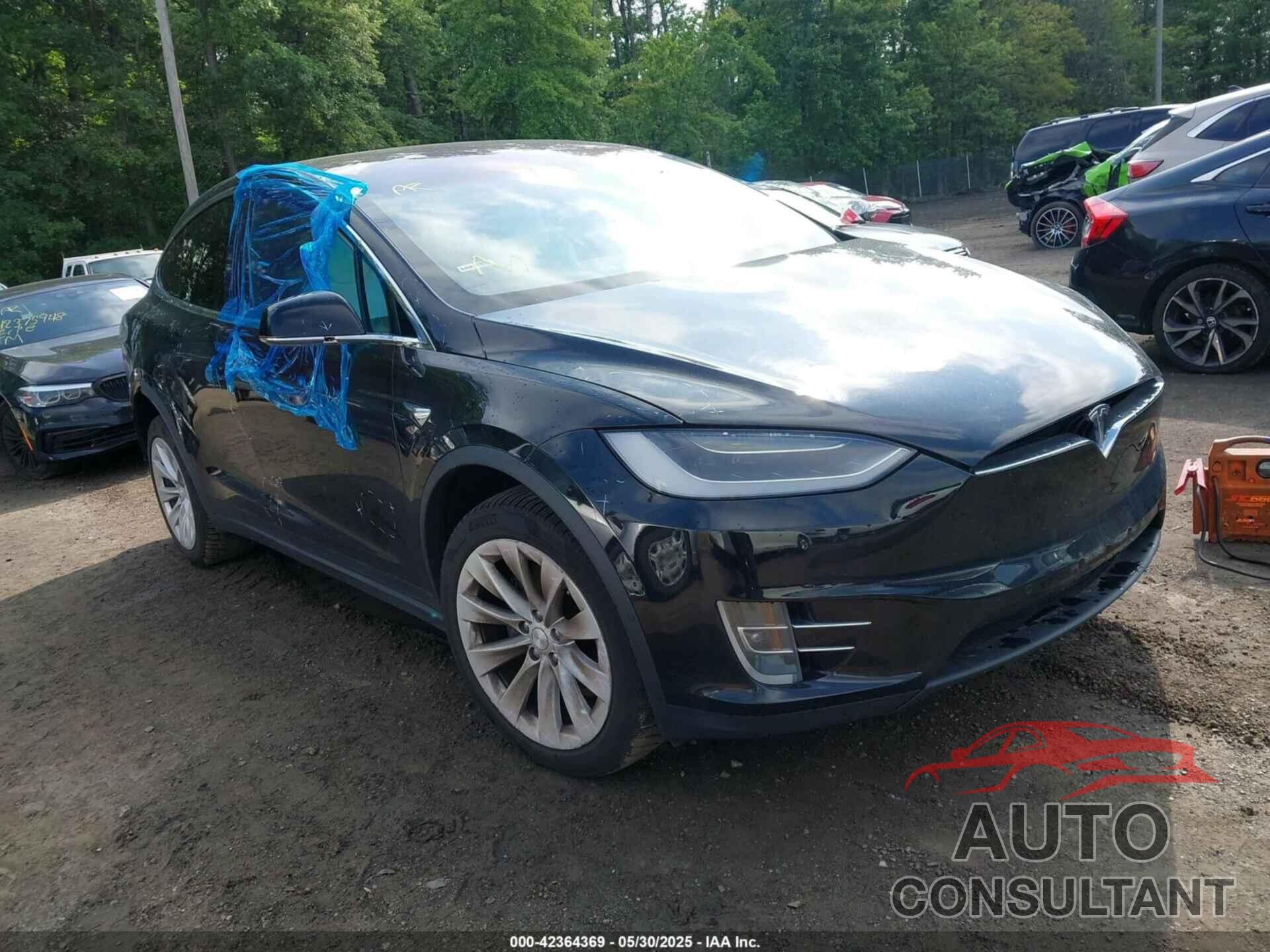 TESLA MODEL X 2017 - 5YJXCBE26HF056758